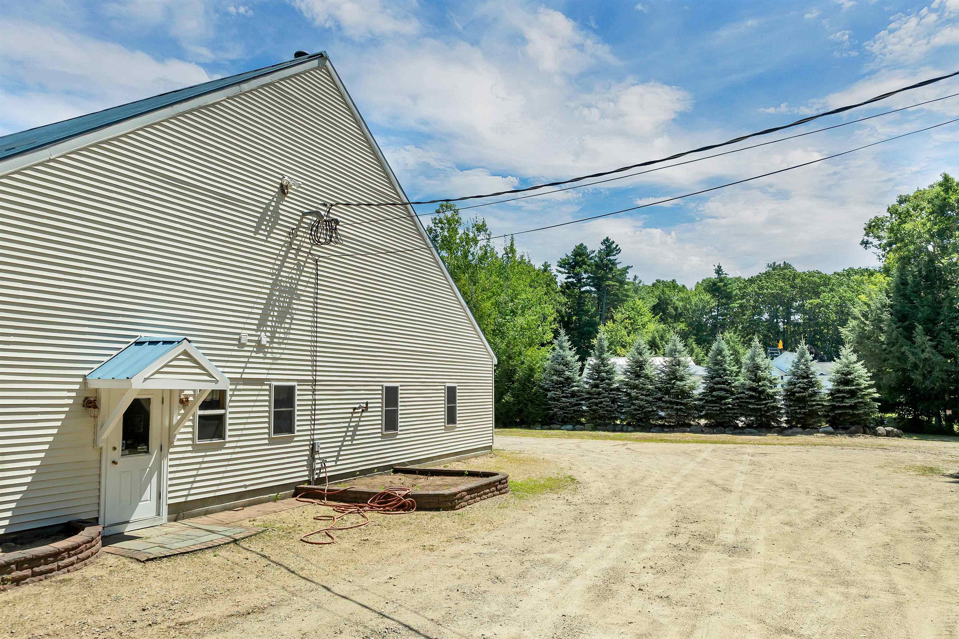 147 Middle Rd, Tuftonboro, NH 03816