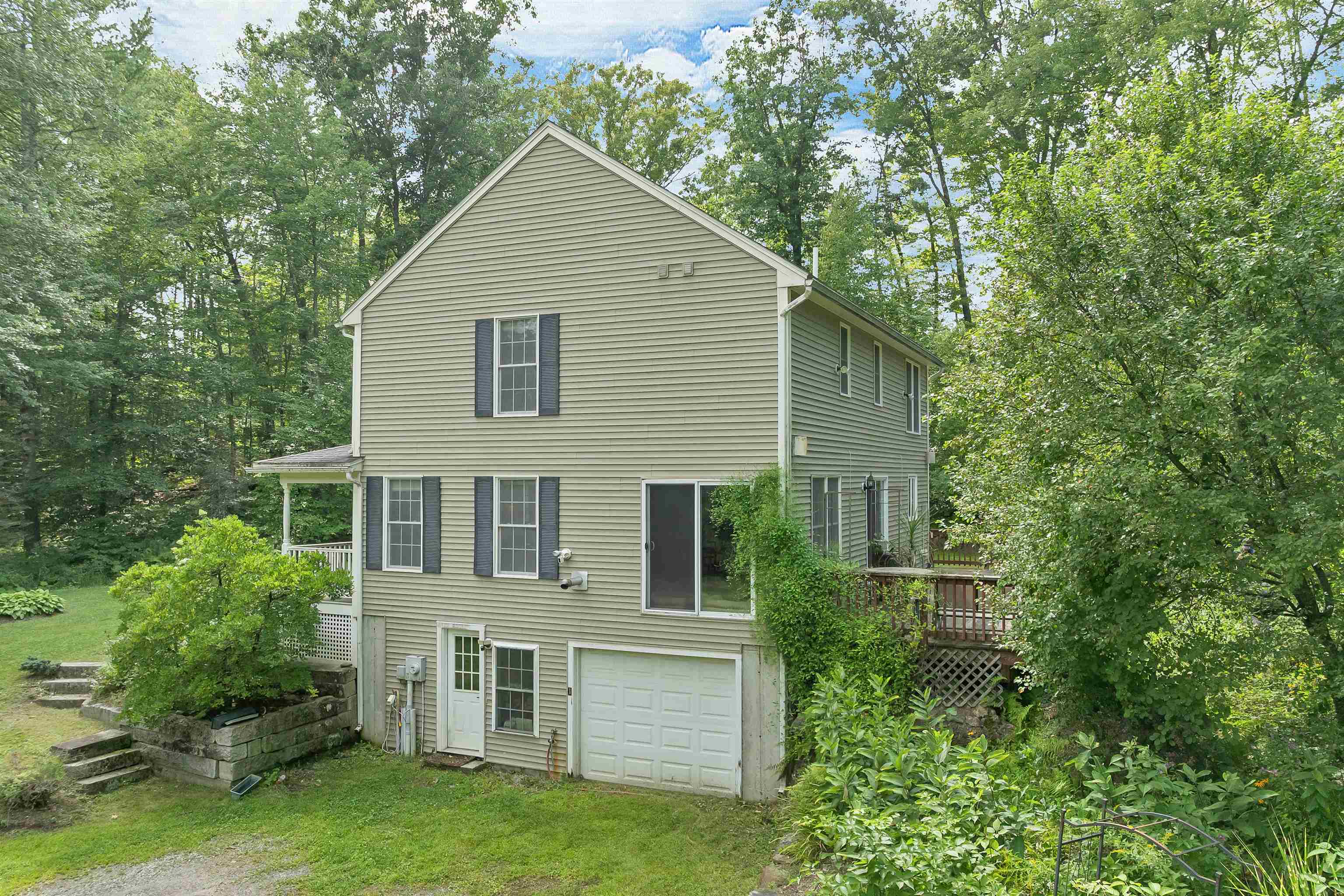 2100 - 2102 Dover Rd, Epsom, NH 03234