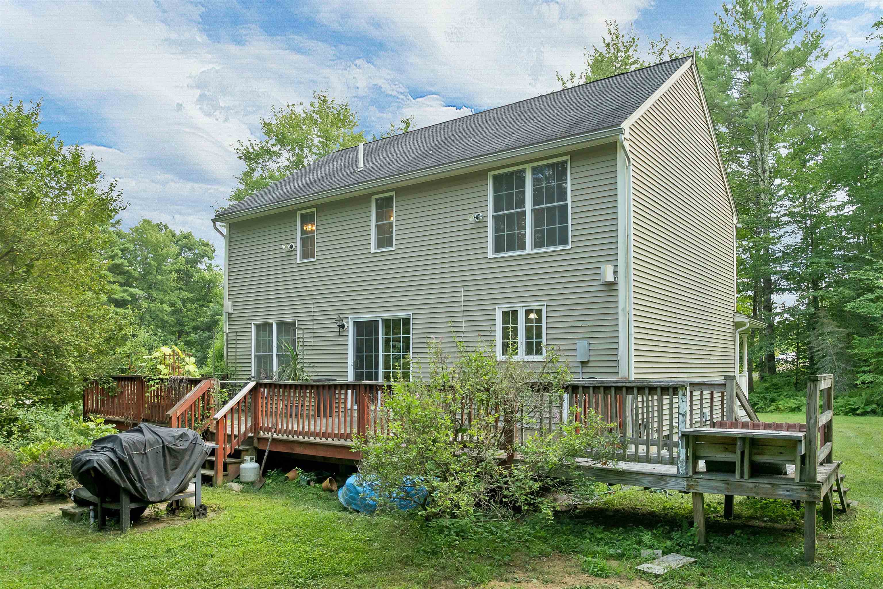 2100 - 2102 Dover Rd, Epsom, NH 03234
