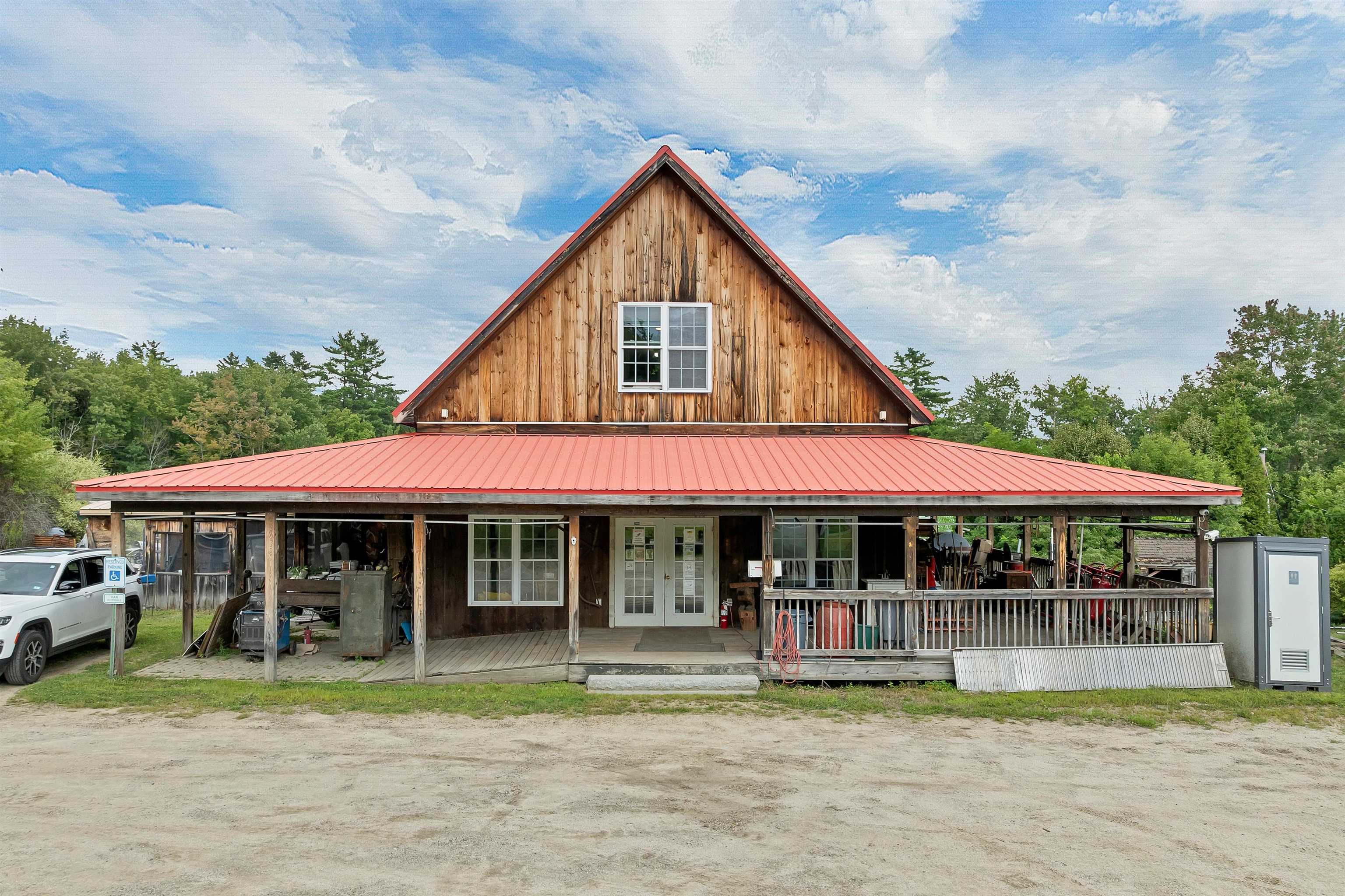 2100 - 2102 Dover Rd, Epsom, NH 03234