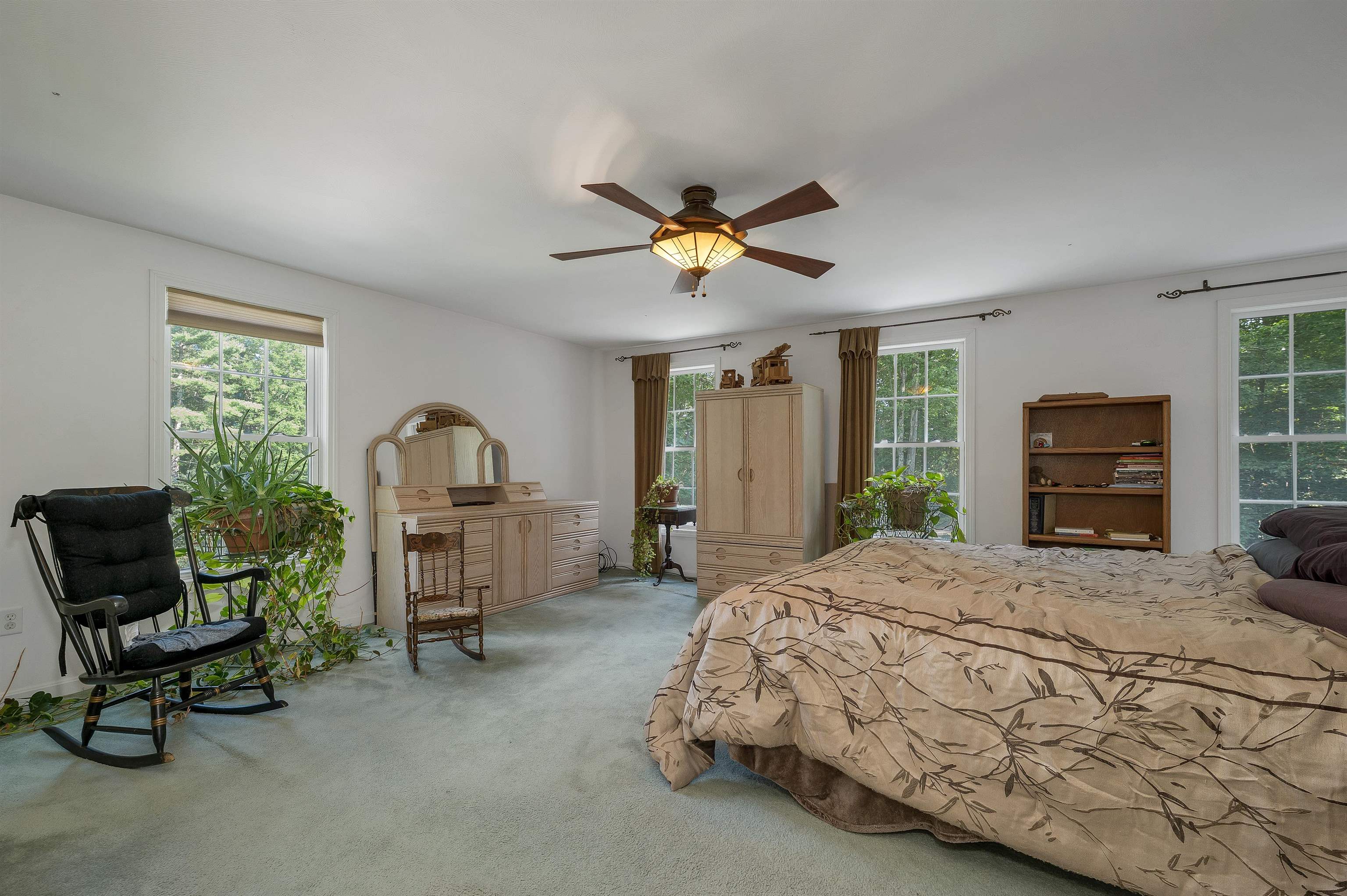 2100 - 2102 Dover Rd, Epsom, NH 03234