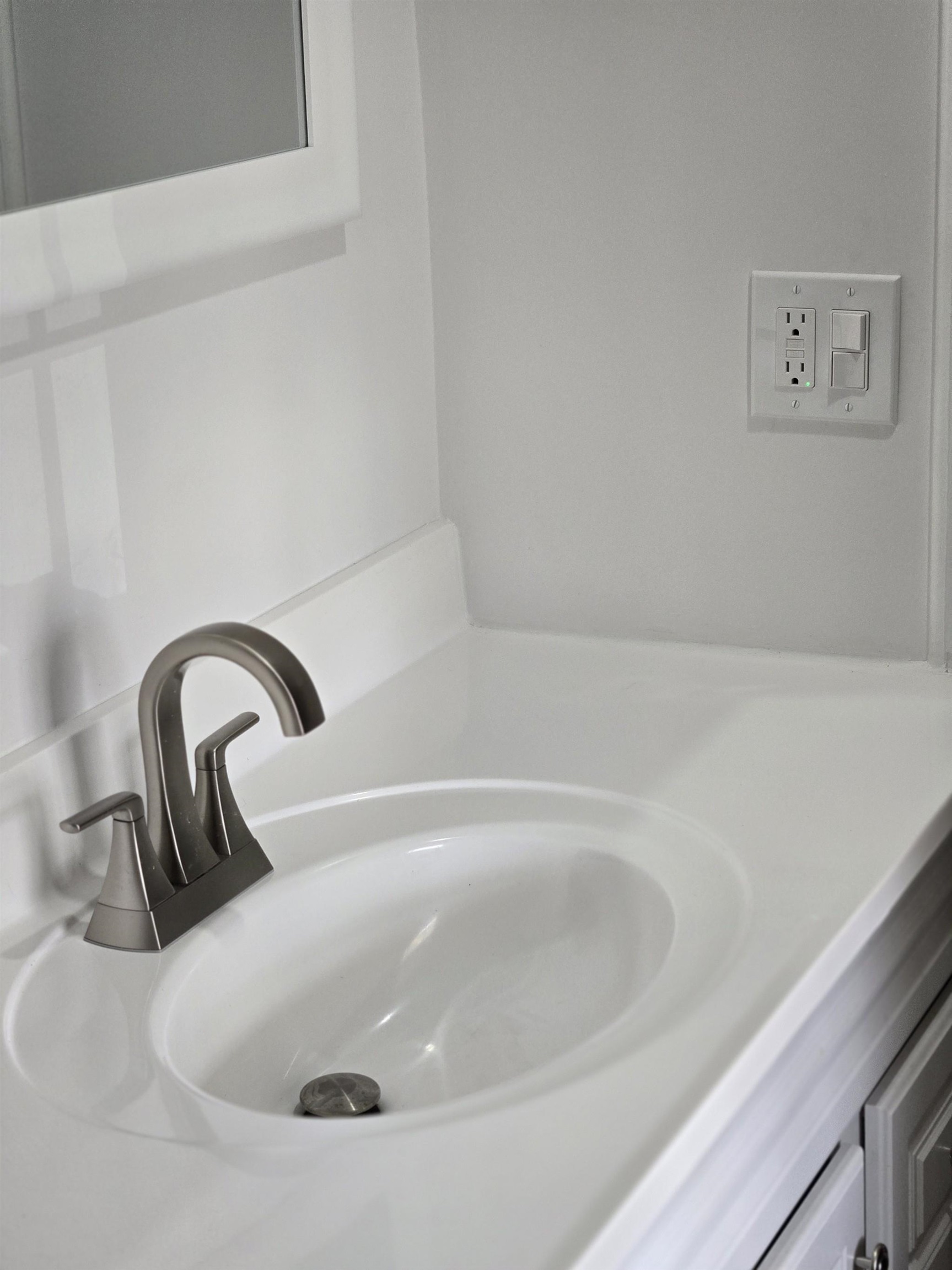 Unit 4 bathroom
