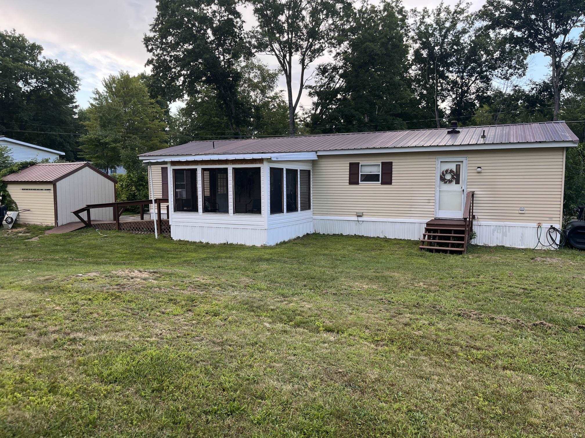 5 Karen Pl, Claremont, NH 03743