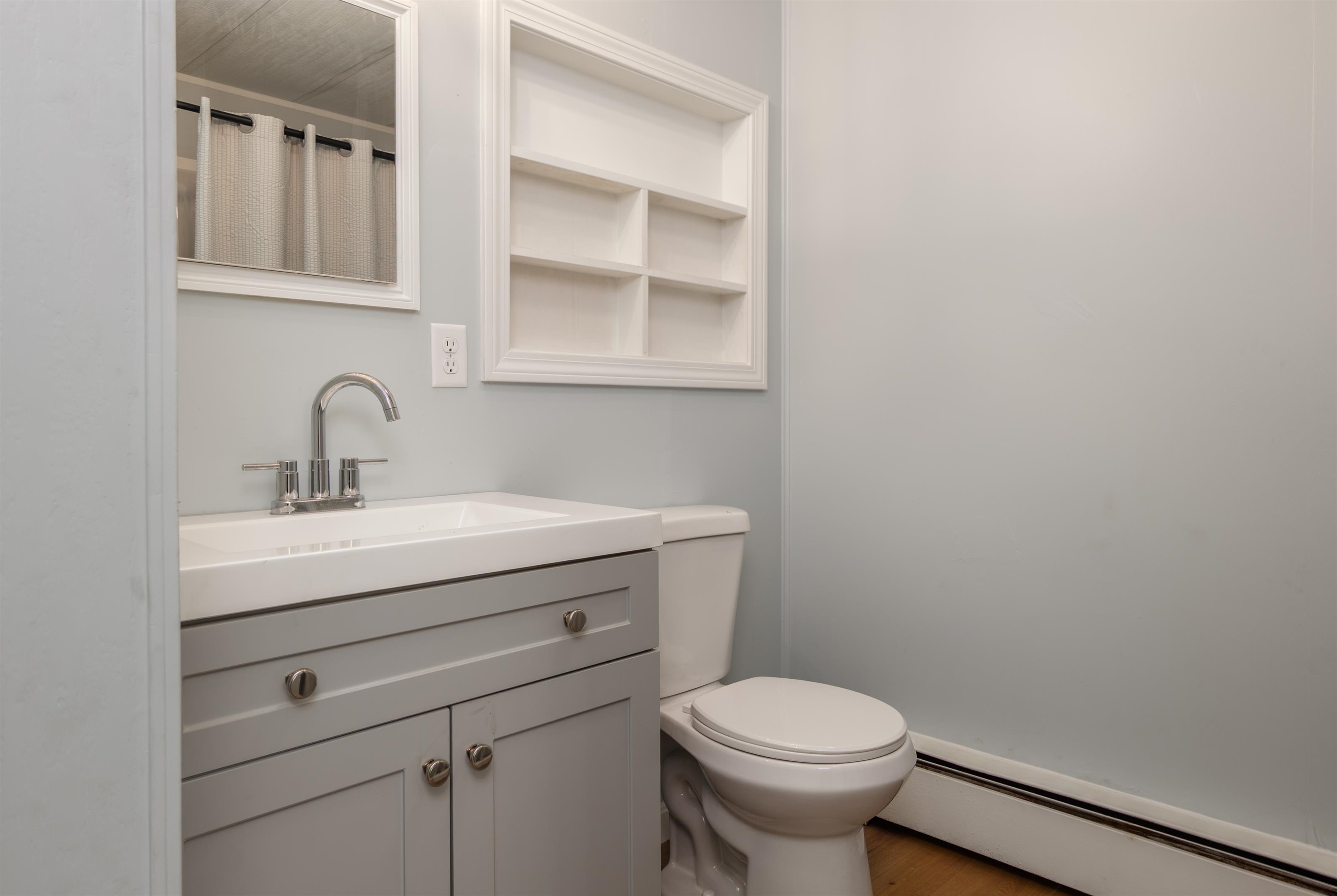 5 Christian St, Danville, NH 03819
