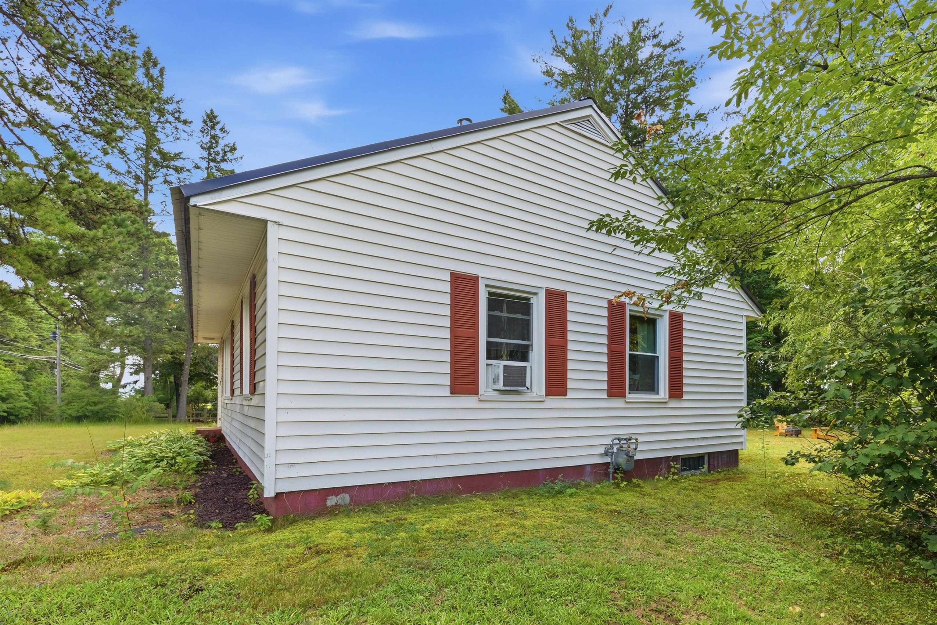 222 Airport Rd, Concord, NH 03301