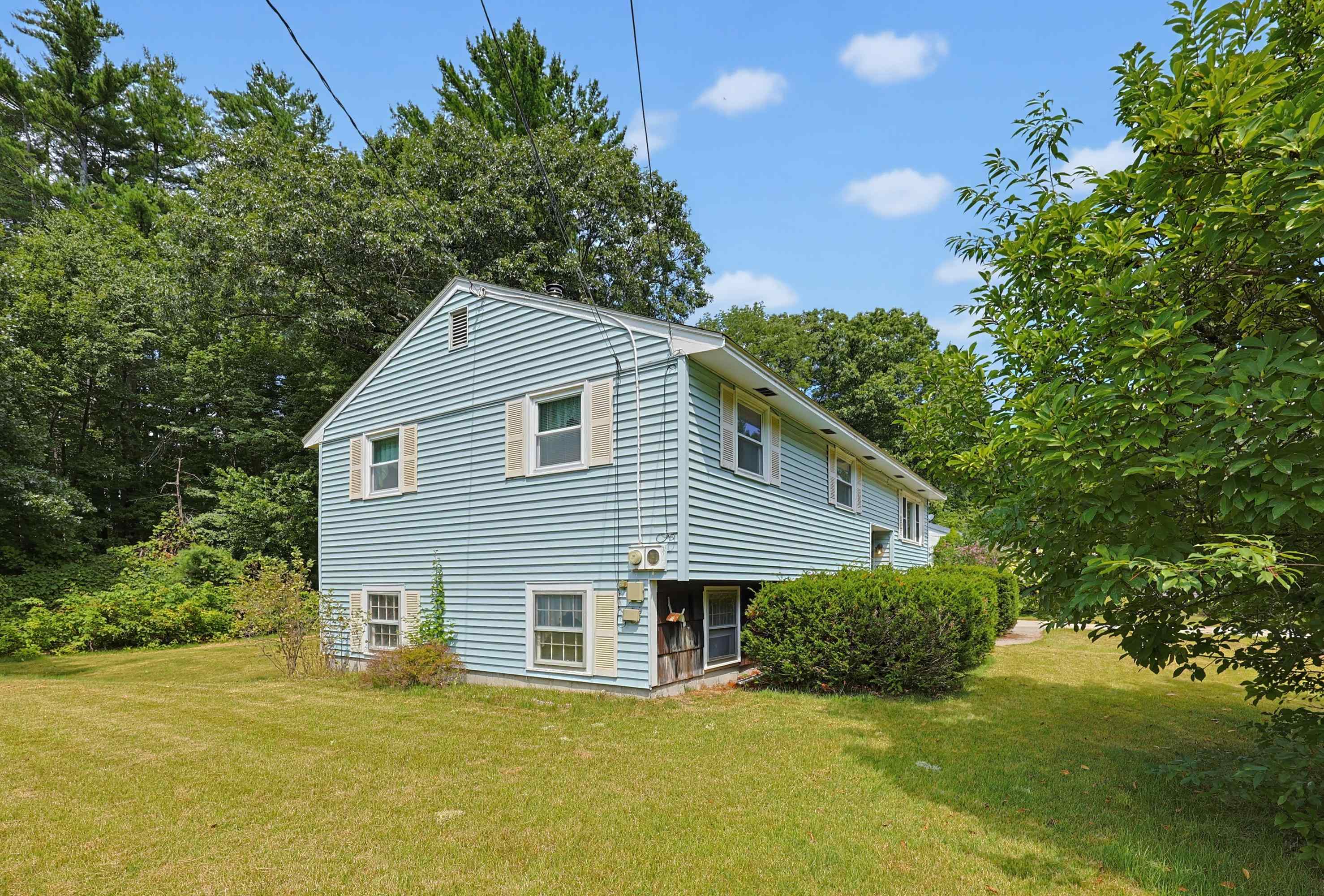 38 Waterville Dr, Merrimack, NH 03054
