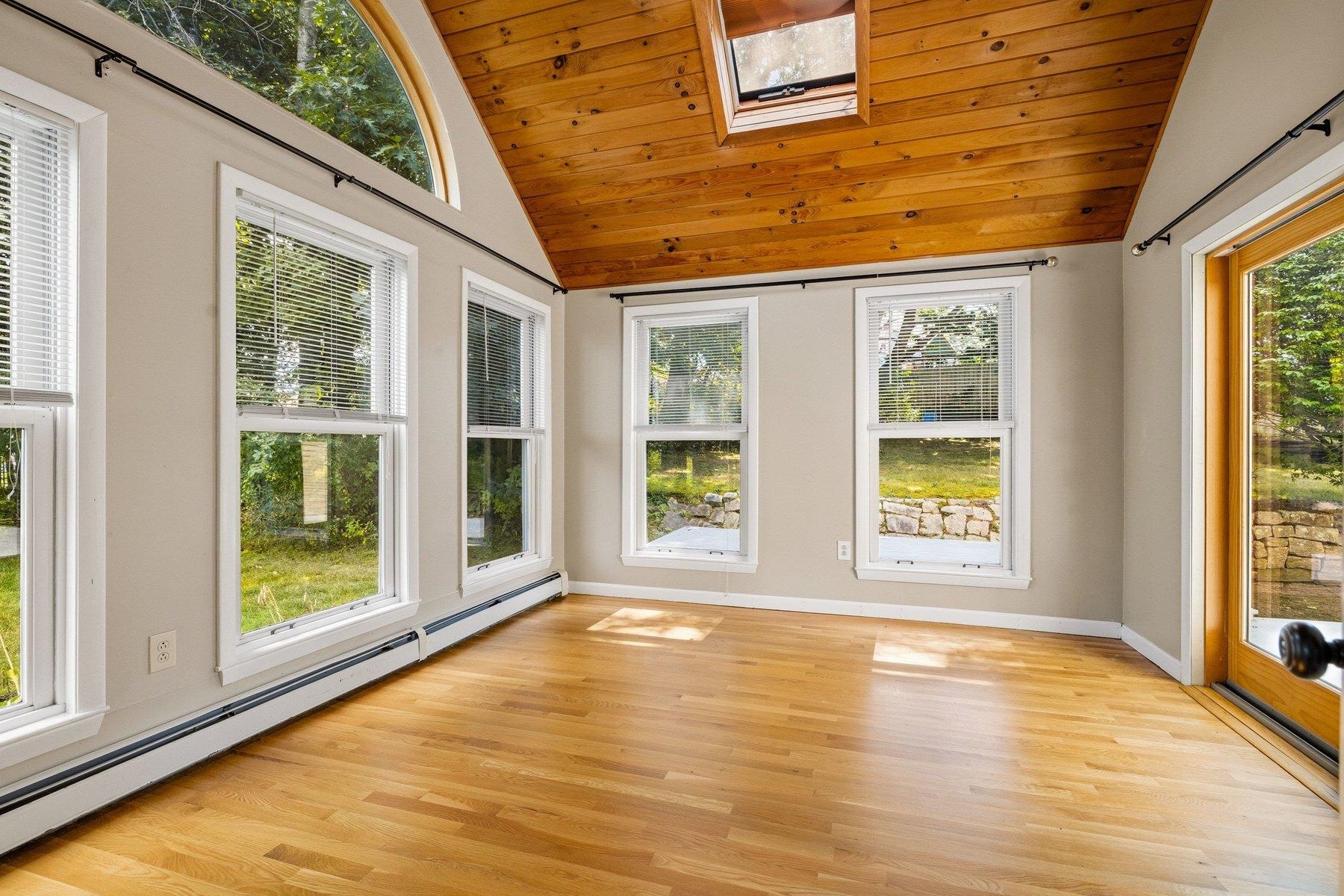 10 Landing Way, Dover, NH 03820