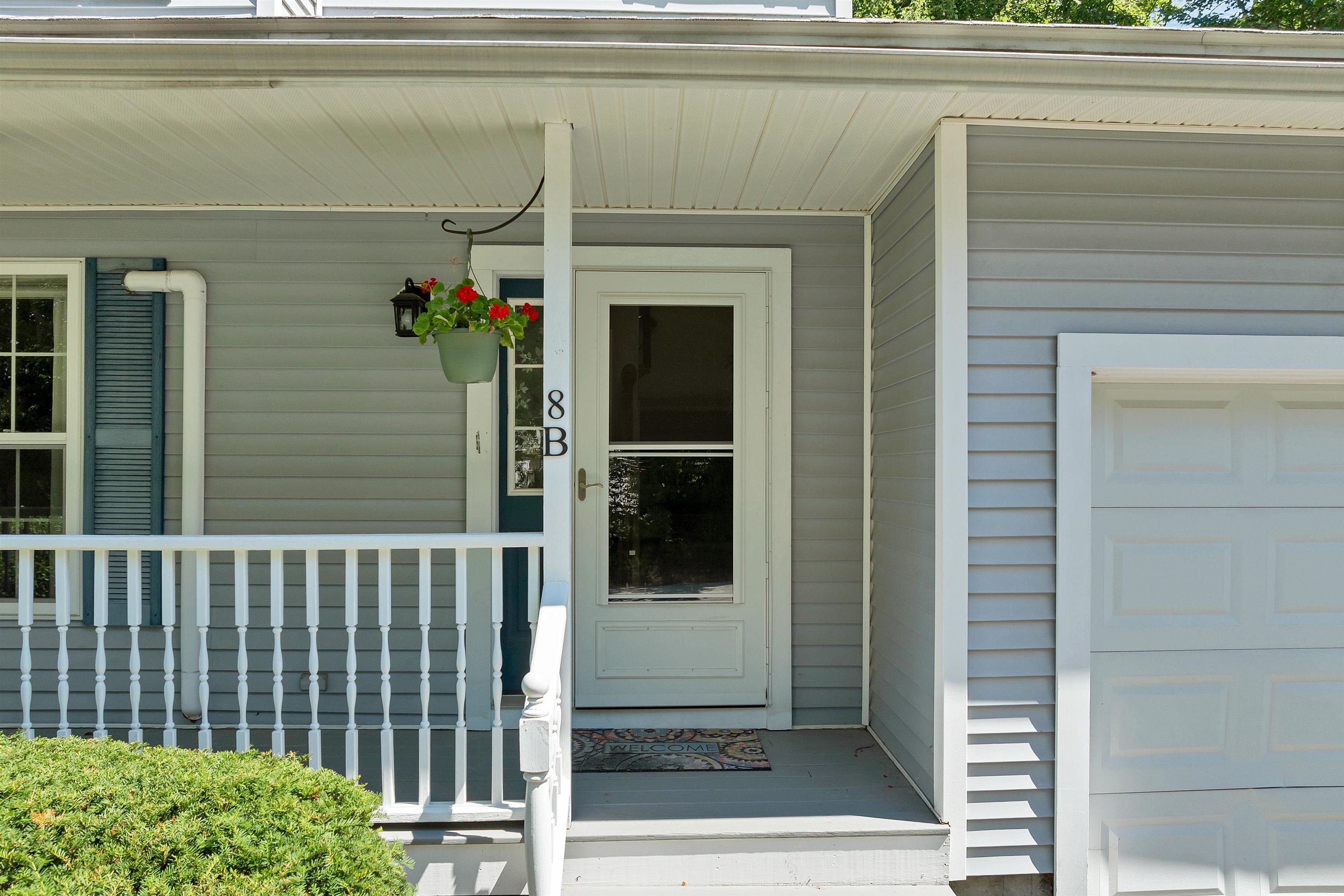 8 Mulberry Hill Rd #B, Gilford, NH 03249