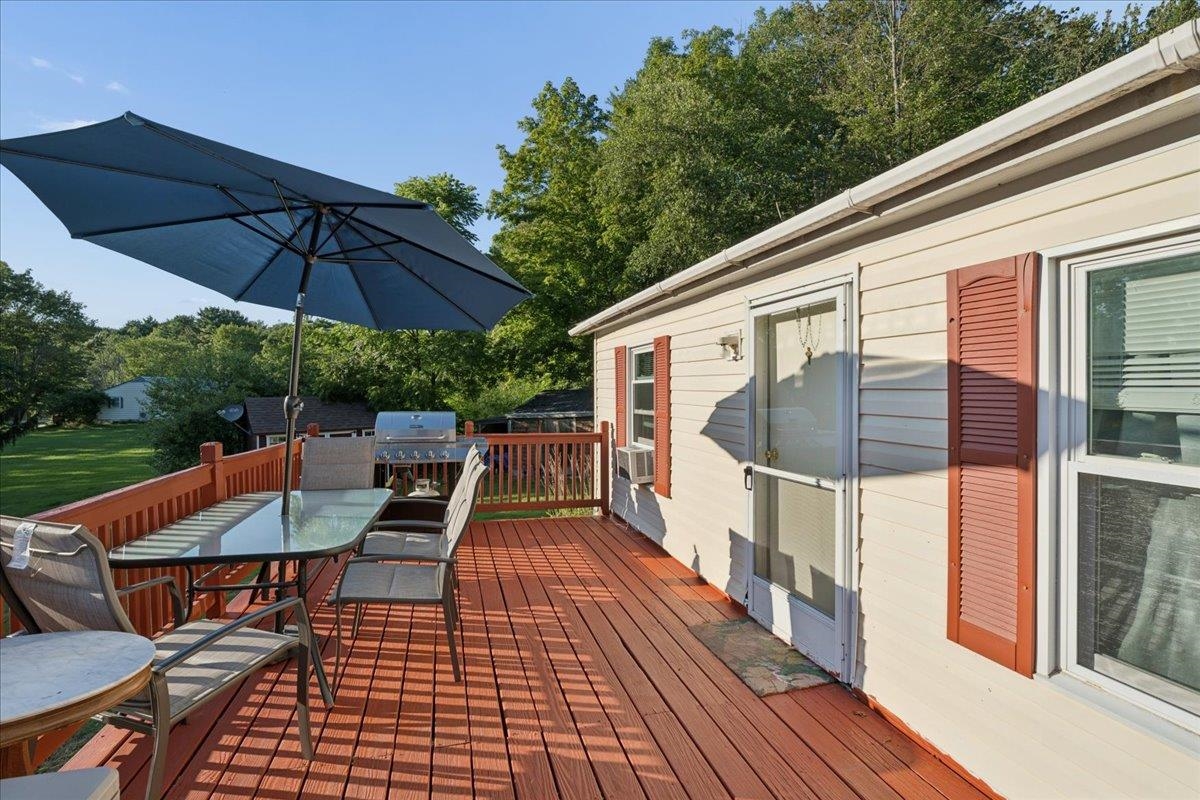 5 Gusty Rd, Tilton, NH 03276