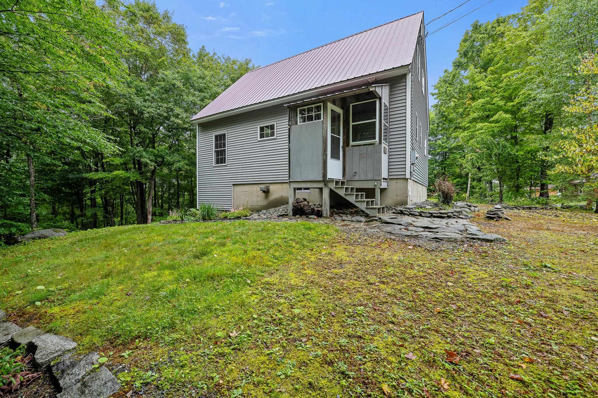 148 Lakeview Estates Rd, Pittsburg, NH 03592