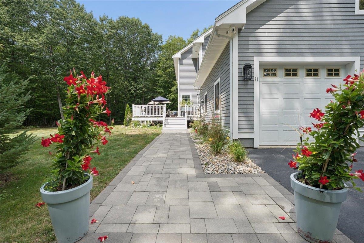81 Blueberry Hill Ln, Gilford, NH 03249