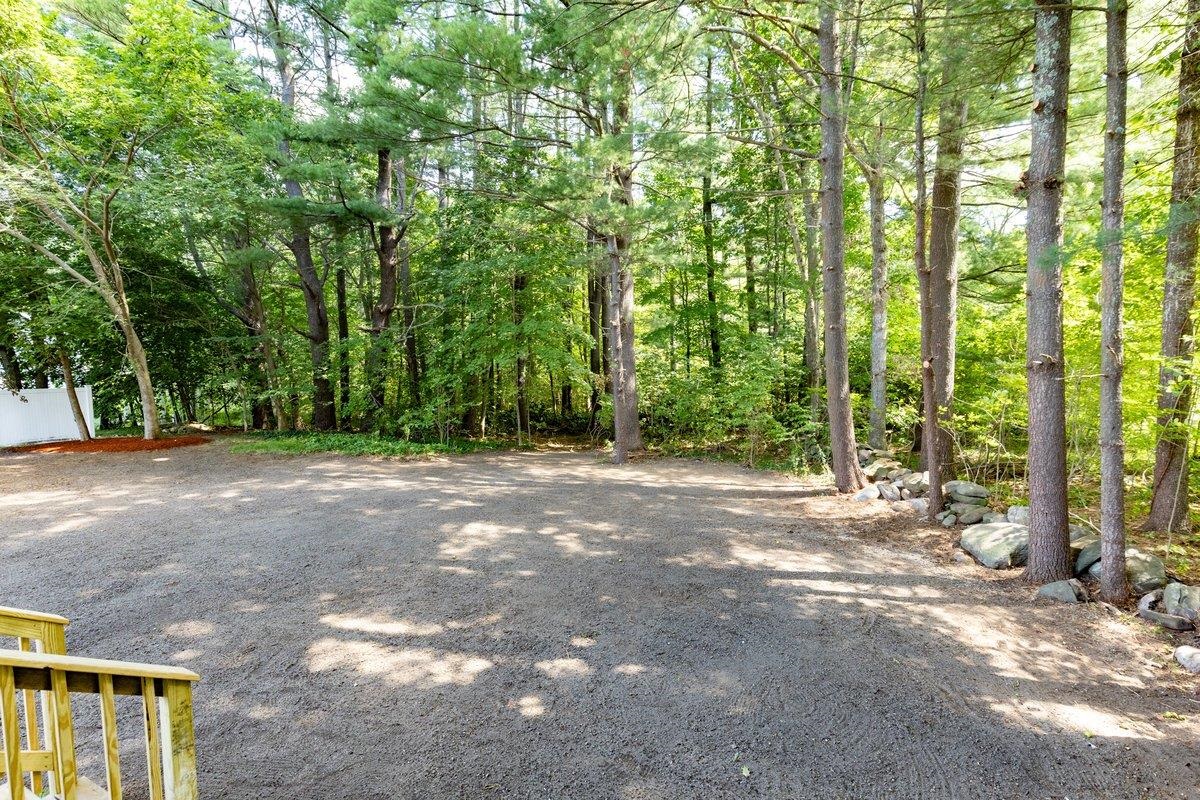 37 Iris Ave, Salem, NH 03079