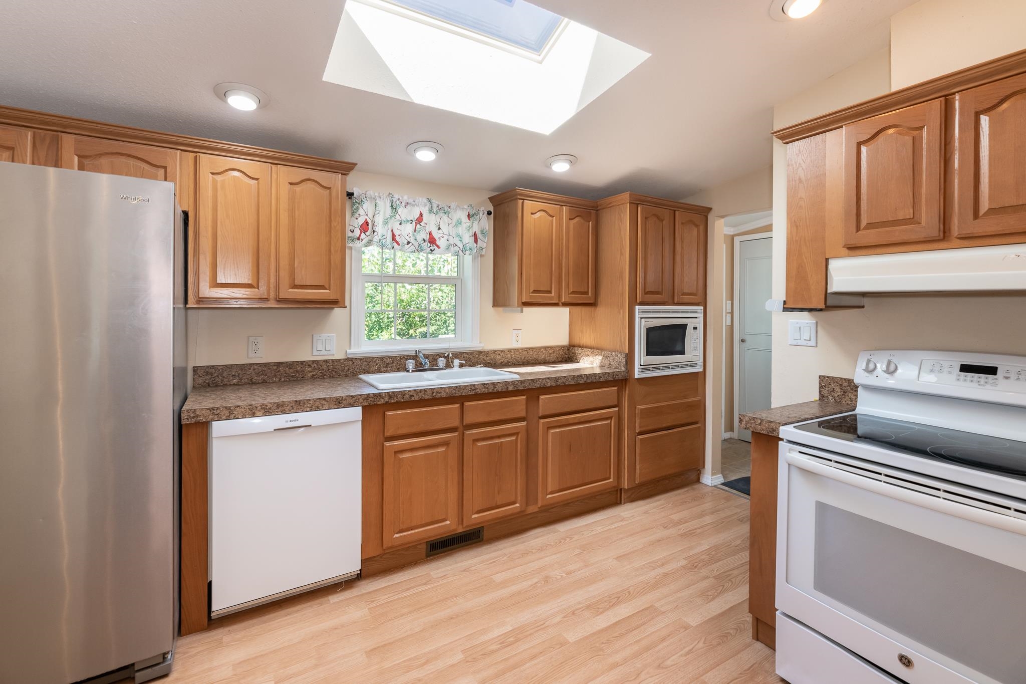 65 Osprey Rd, Alton, NH 03809