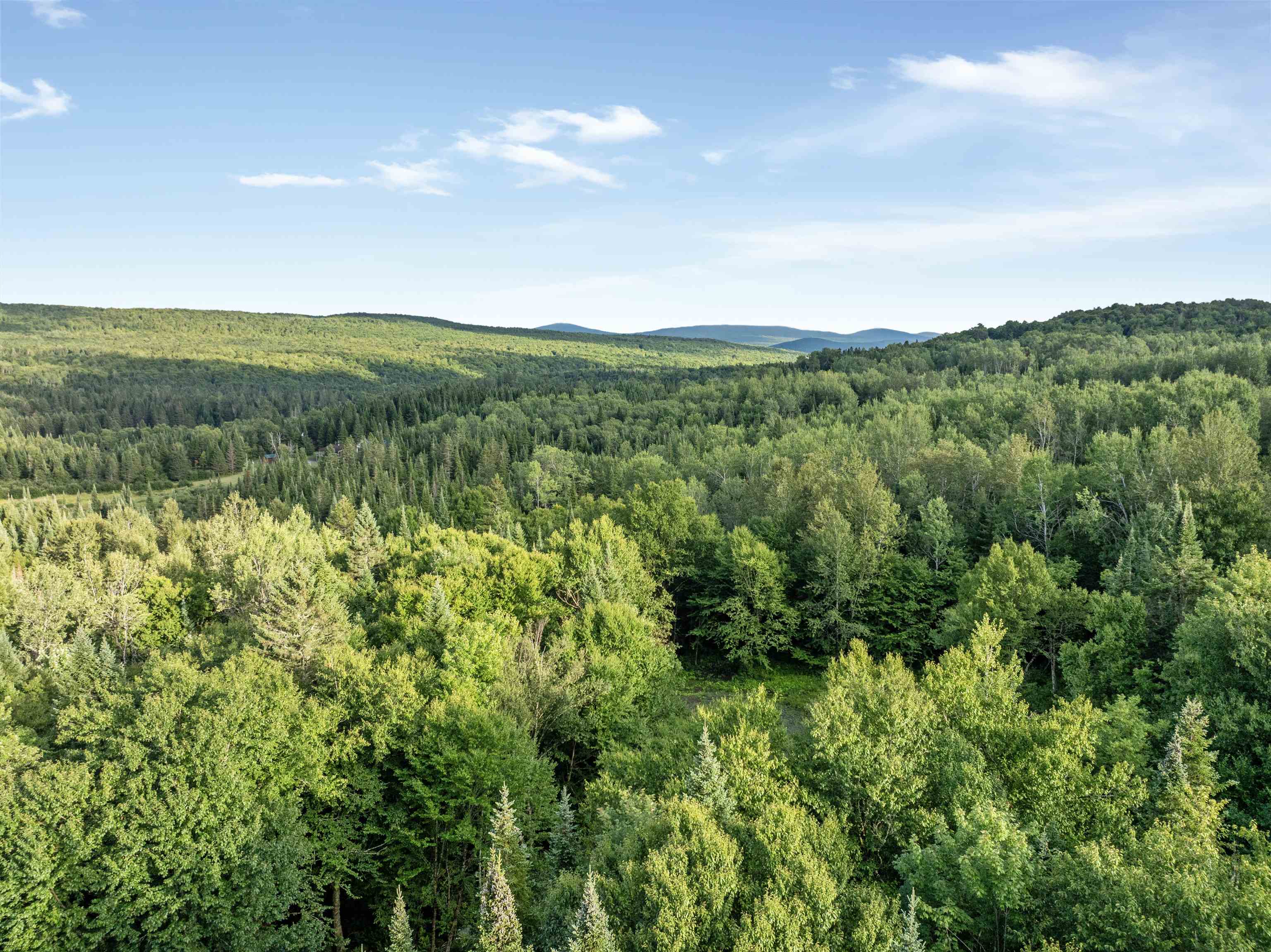 109 Glenwood Dr, Pittsburg, NH 03592