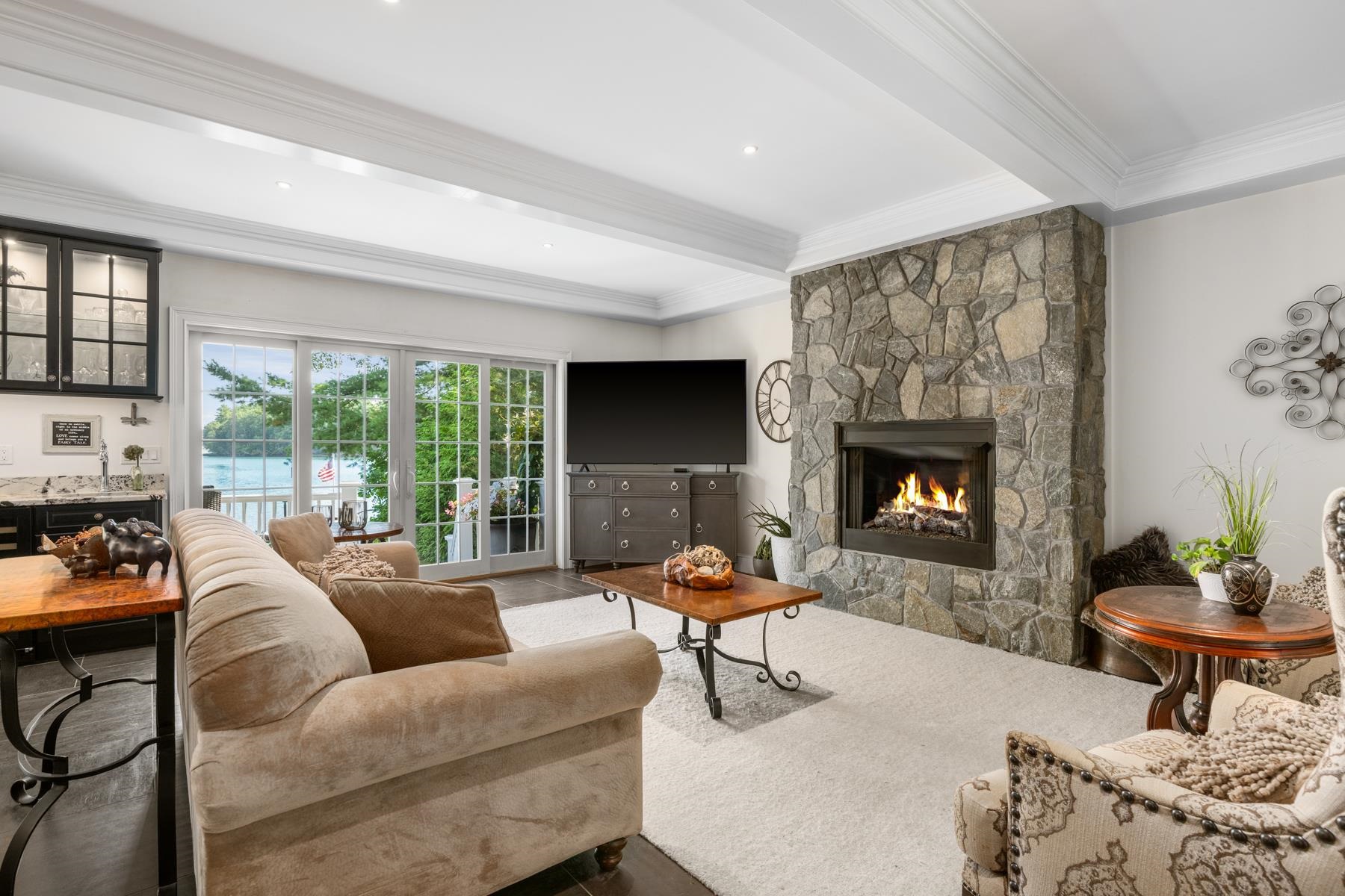 25 Nute Rd, Newmarket, NH 03820