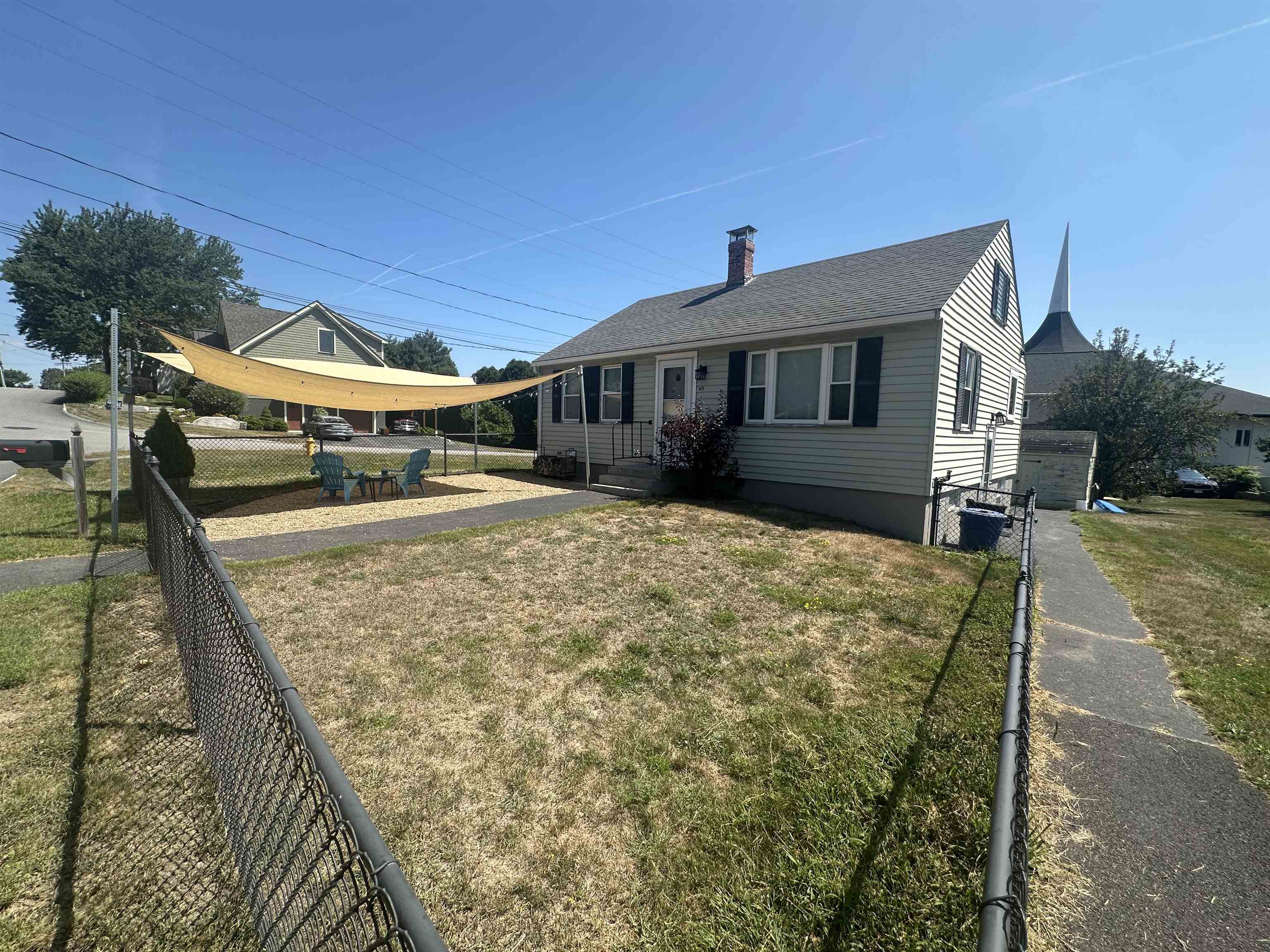 411 Cutts Ave, Portsmouth, NH 03801