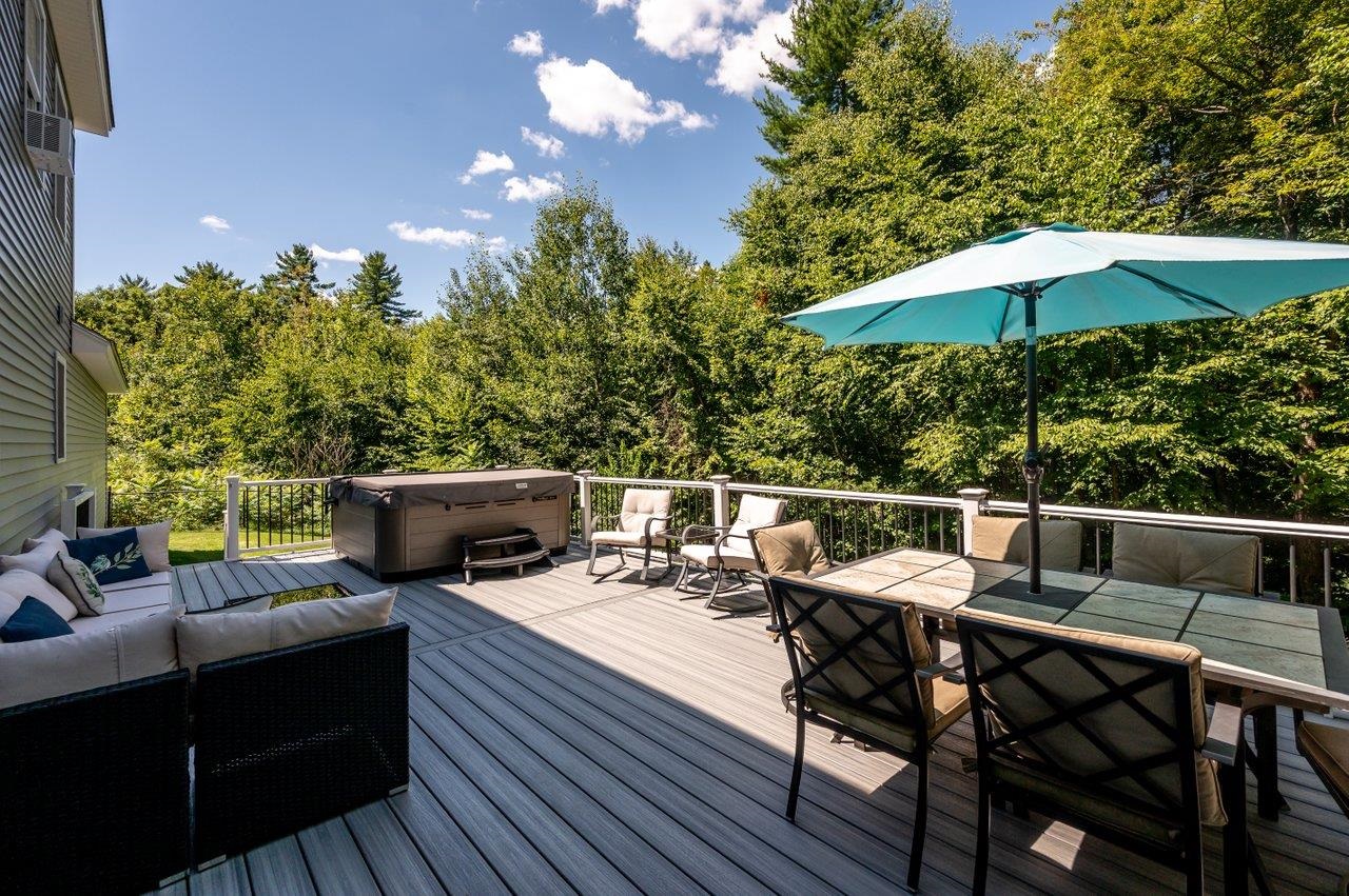 195 Ridgetop Ln, Henniker, NH 03242