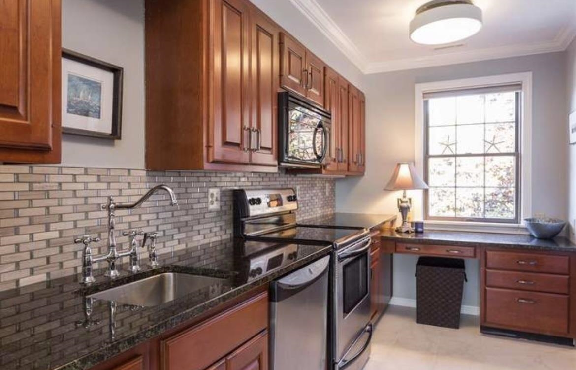 500 Market St #4L, Portsmouth, NH 03801