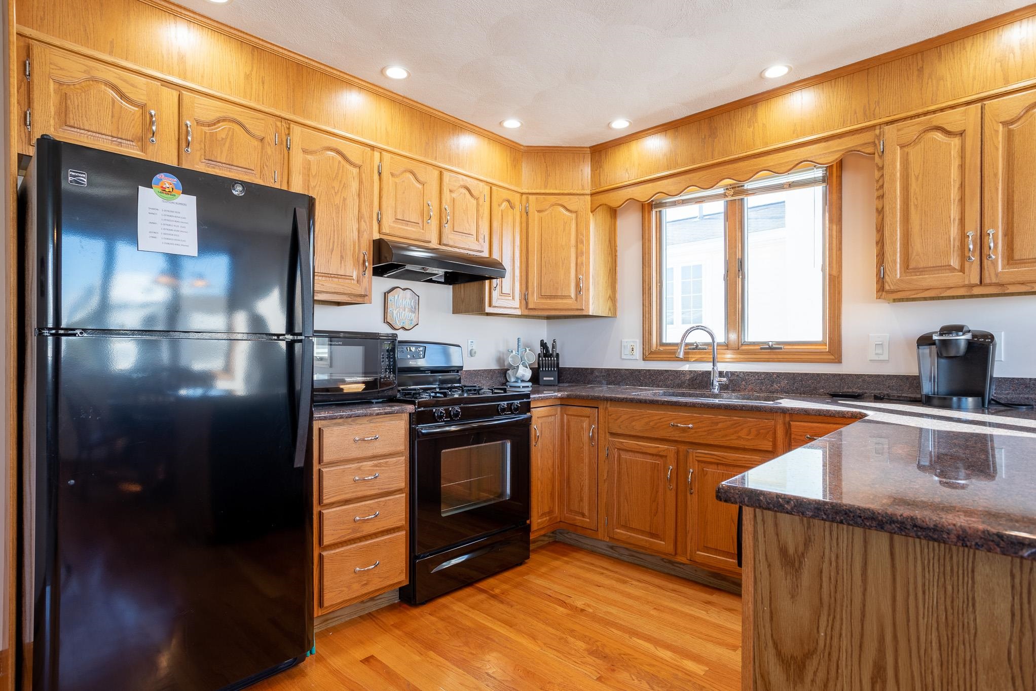 170 Tilton St, Seabrook, NH 03874