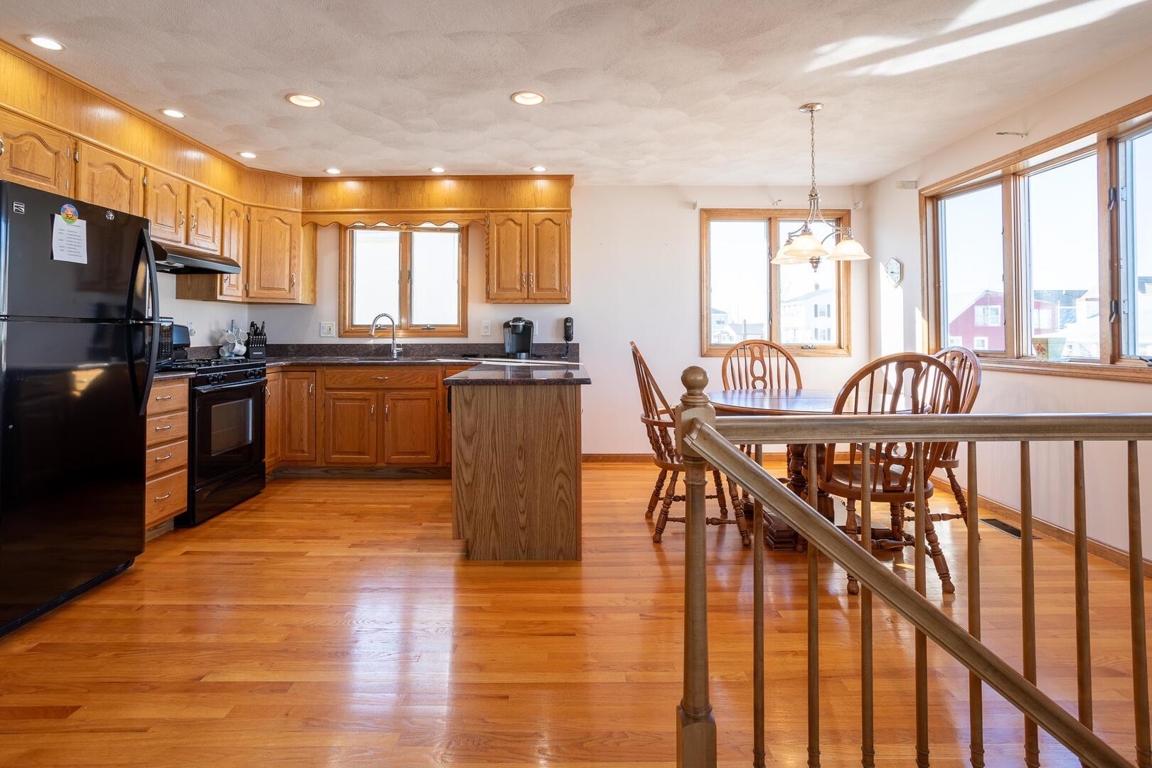 170 Tilton St, Seabrook, NH 03874