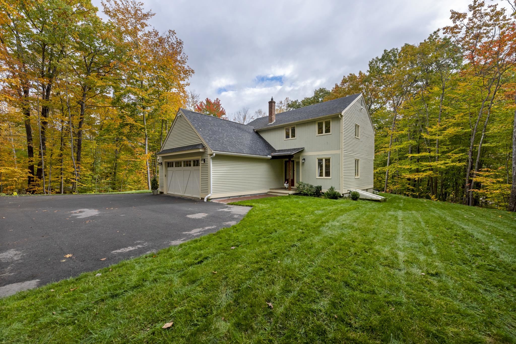 2 Serenity Ln, Meredith, NH 03253