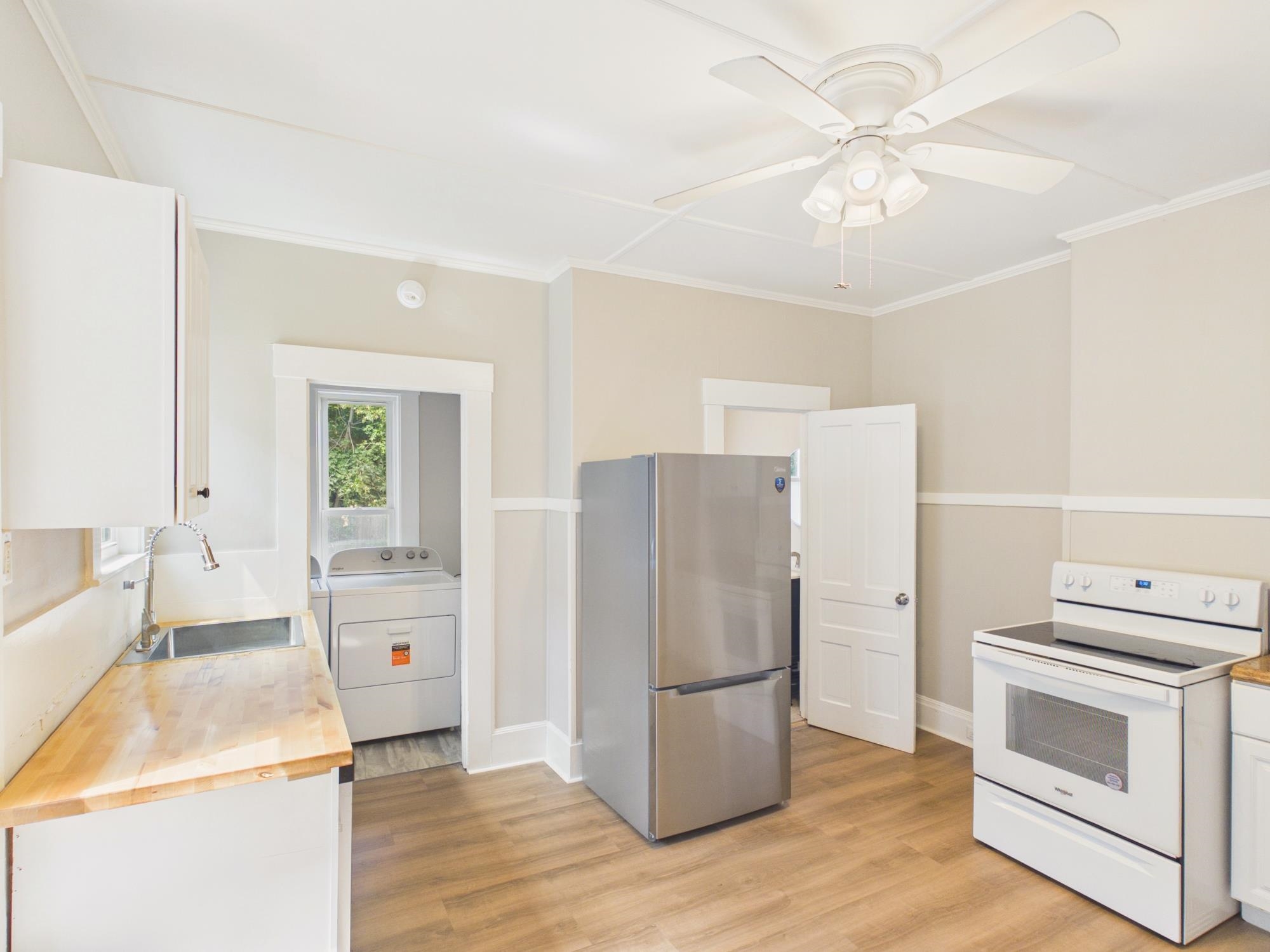 6 Waverly St, Concord, NH 03301