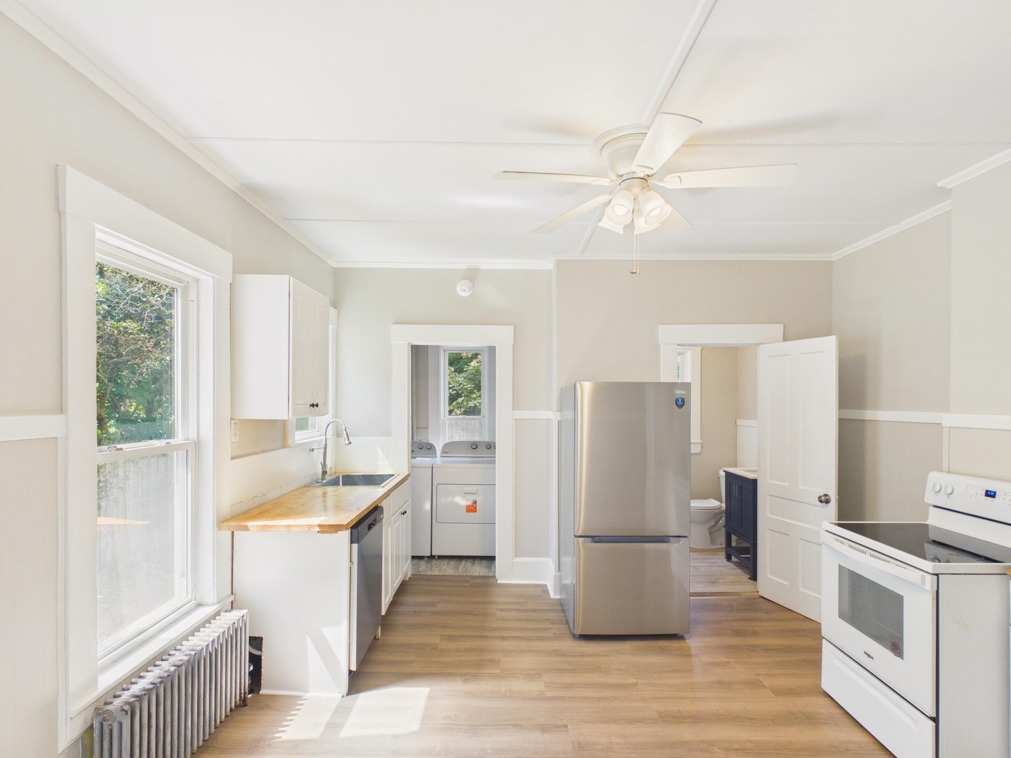 6 Waverly St, Concord, NH 03301
