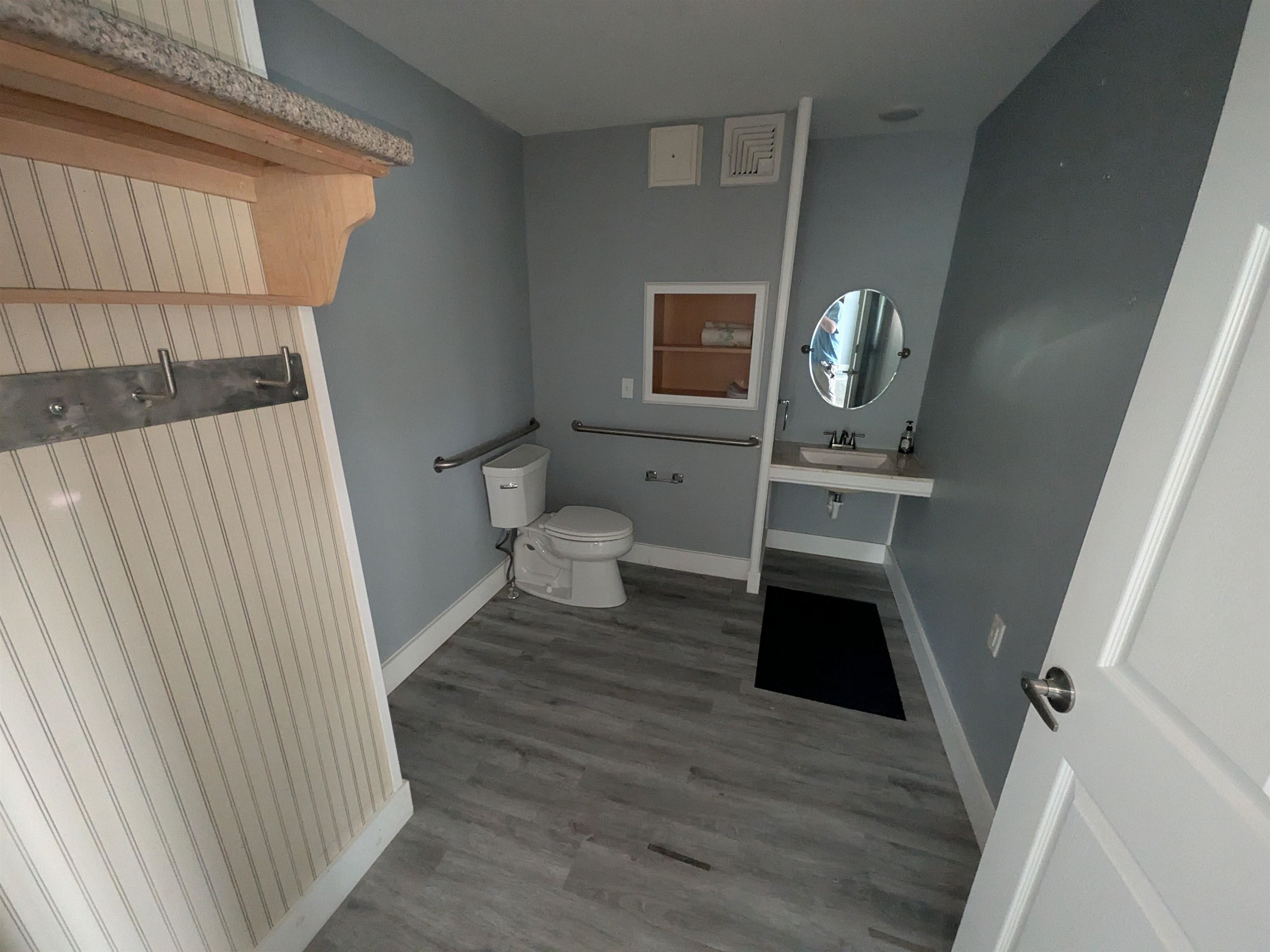 188 Elm St #2 west, Milford, NH 03055