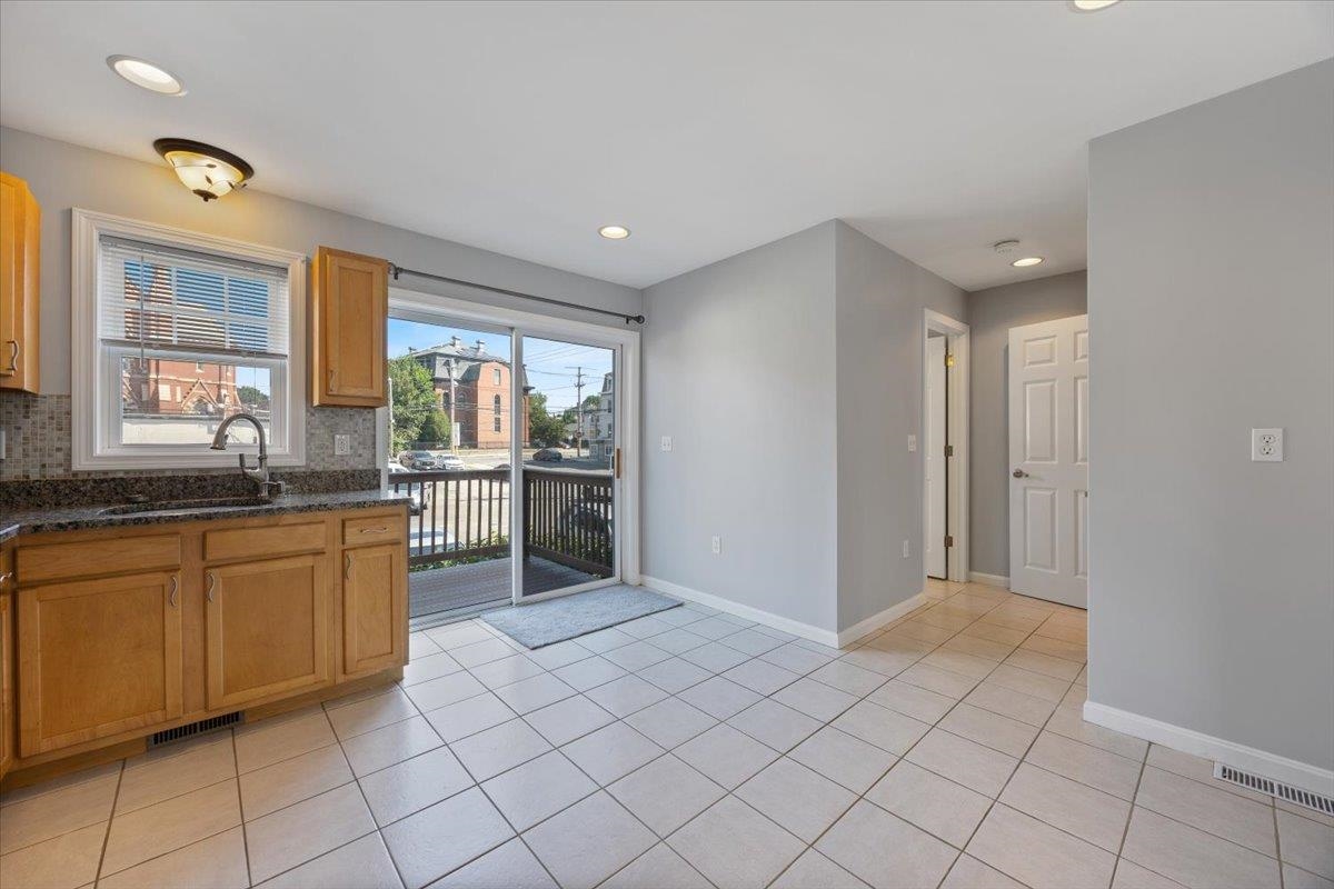 image of 122 Locust St #4, Haverhill, MA 01830 | MLS# 5106154