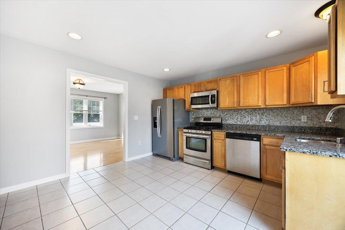 image of 122 Locust St #4, Haverhill, MA 01830 | MLS# 5106154