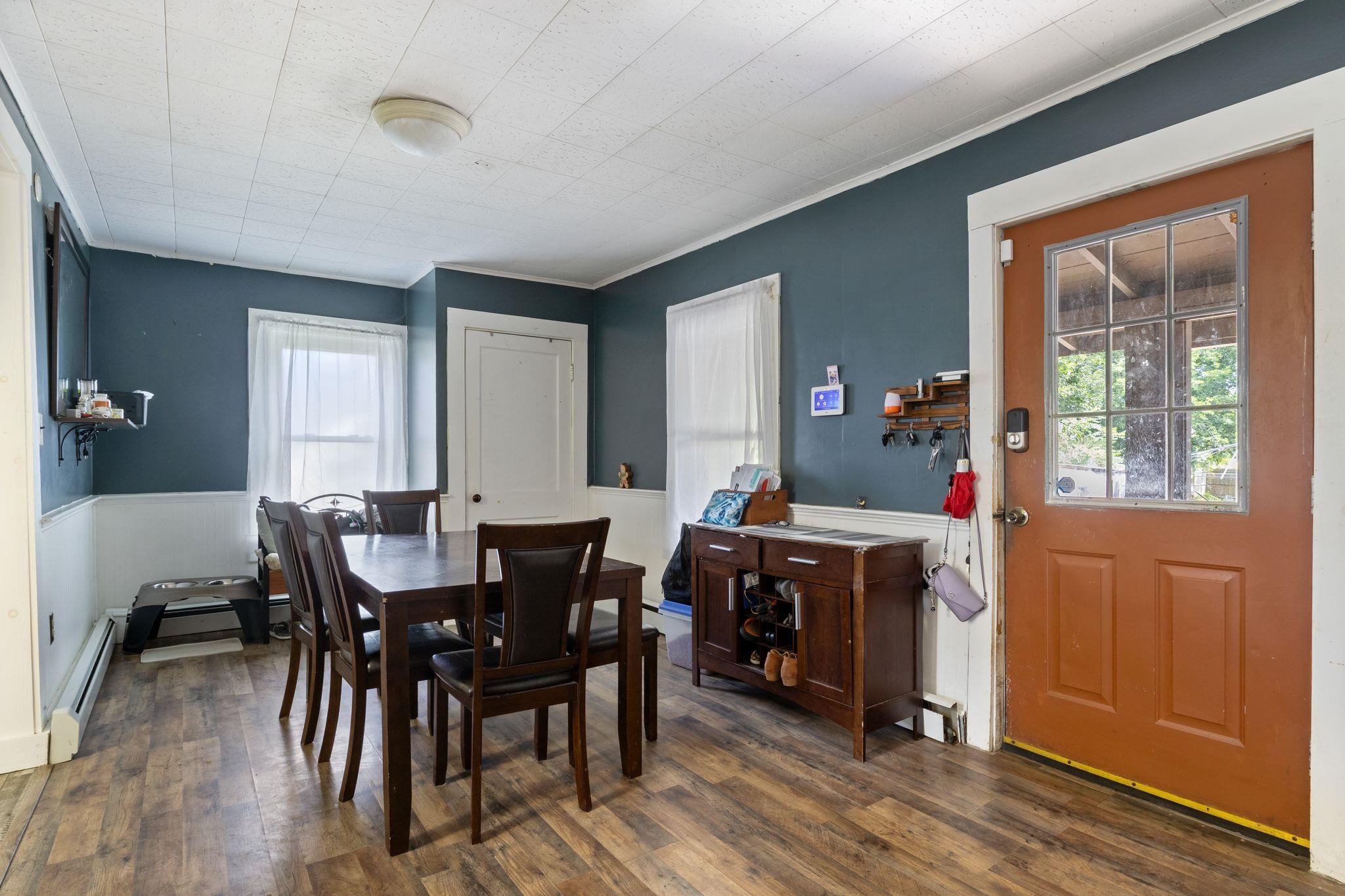 6 Brick St, Somersworth, NH 03878
