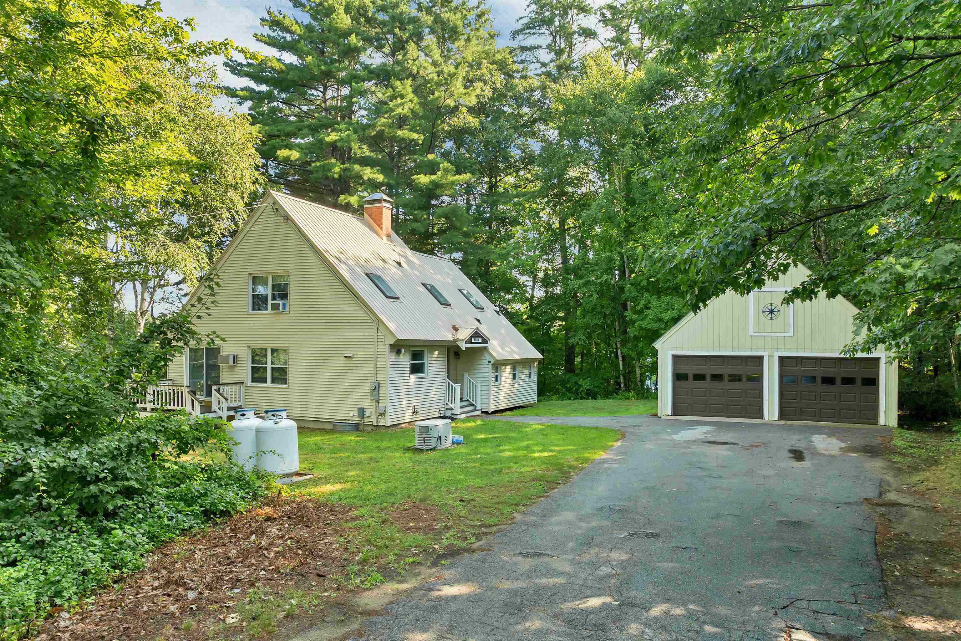 10 Lakeview Dr, Meredith, NH 03253