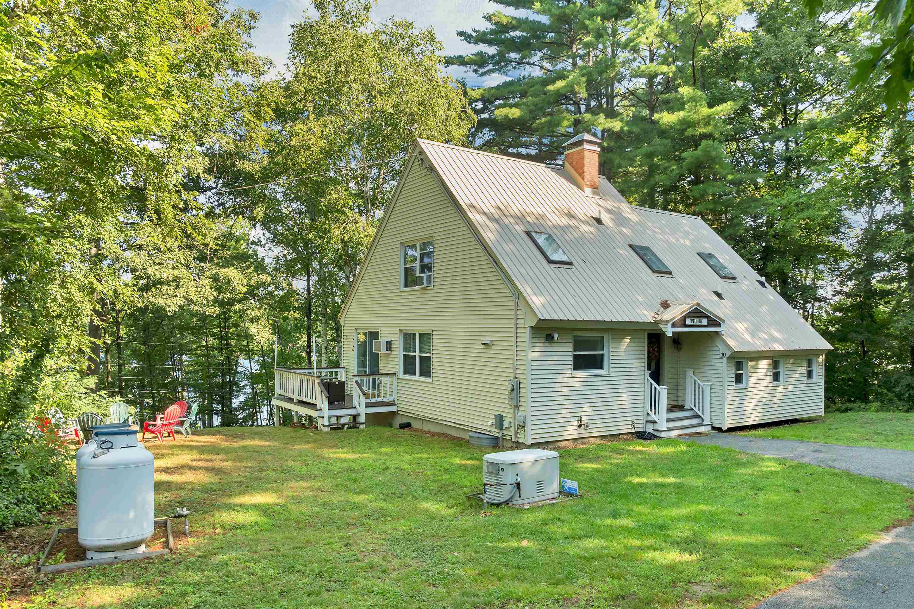 10 Lakeview Dr, Meredith, NH 03253