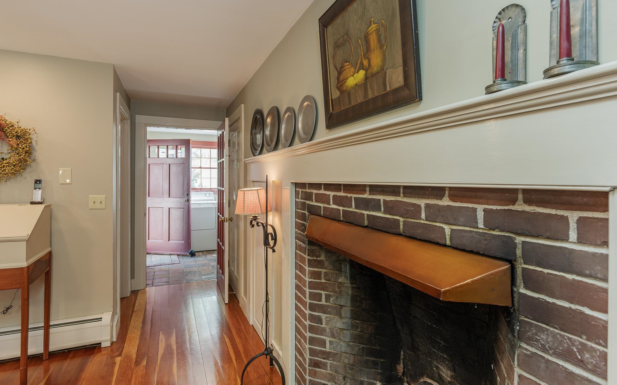 509 Elm St, Claremont, NH 03743