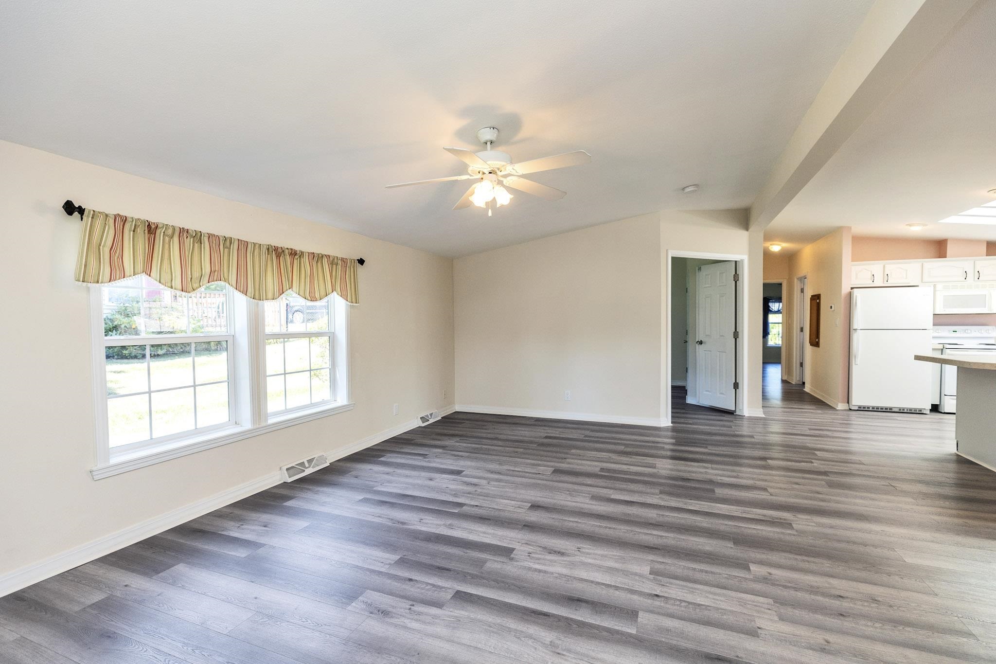 24 Stagecoach Way, Manchester, NH 03104