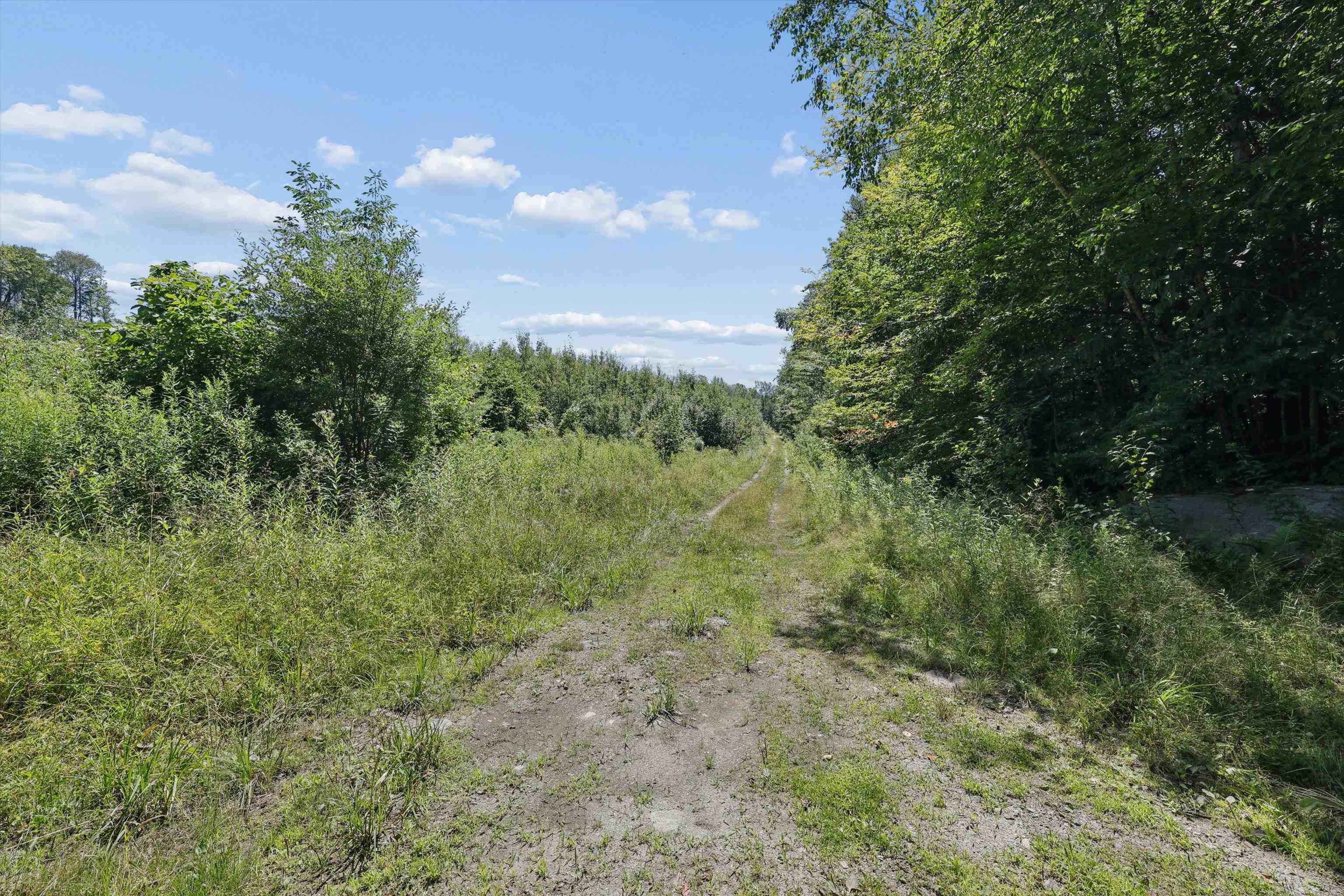00 Four Wheel Dr, Unity, NH 03603