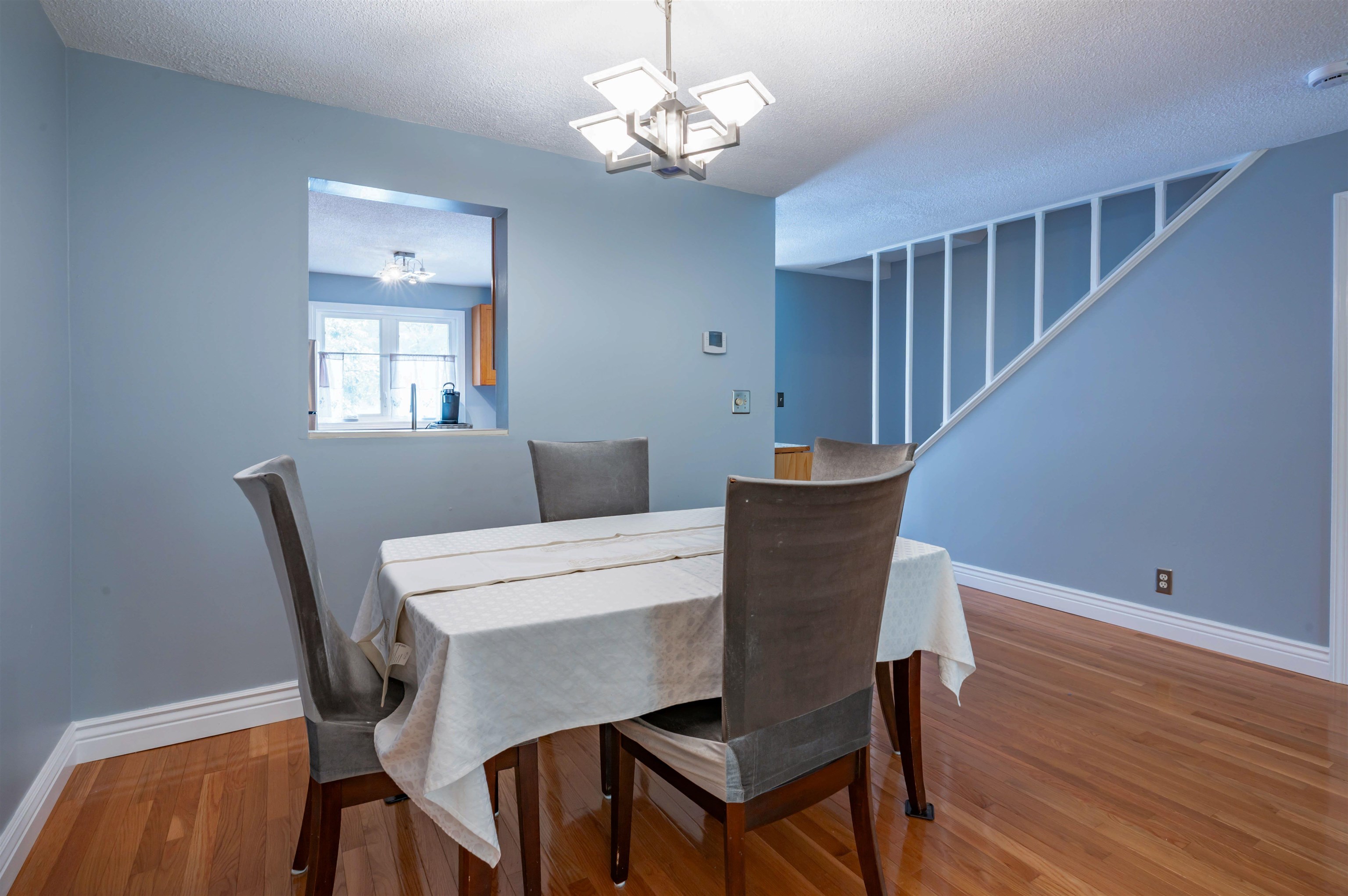 66 Merrimack Dr, Merrimack, NH 03054