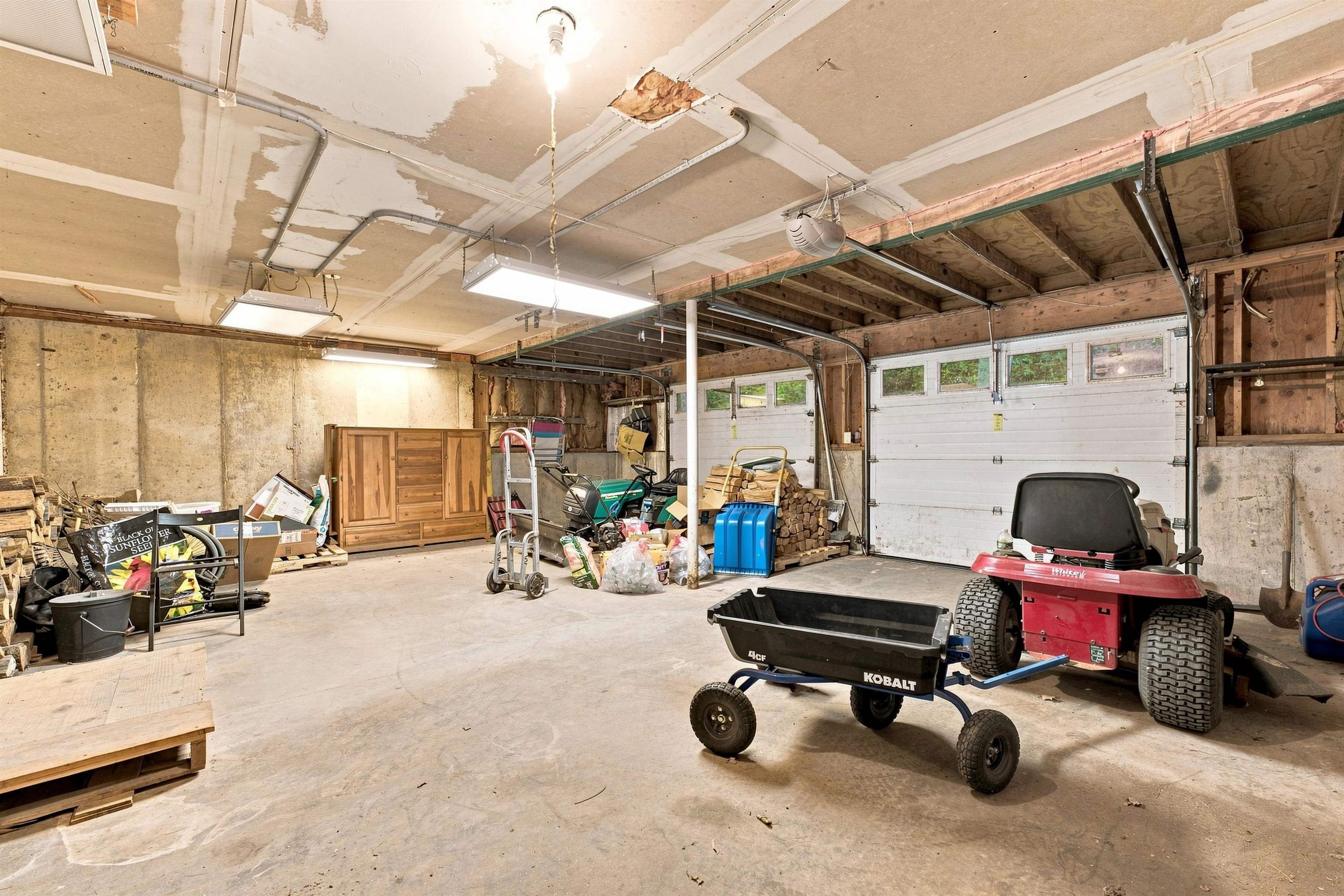 31 Circle Point Rd, Sanbornton, NH 03269