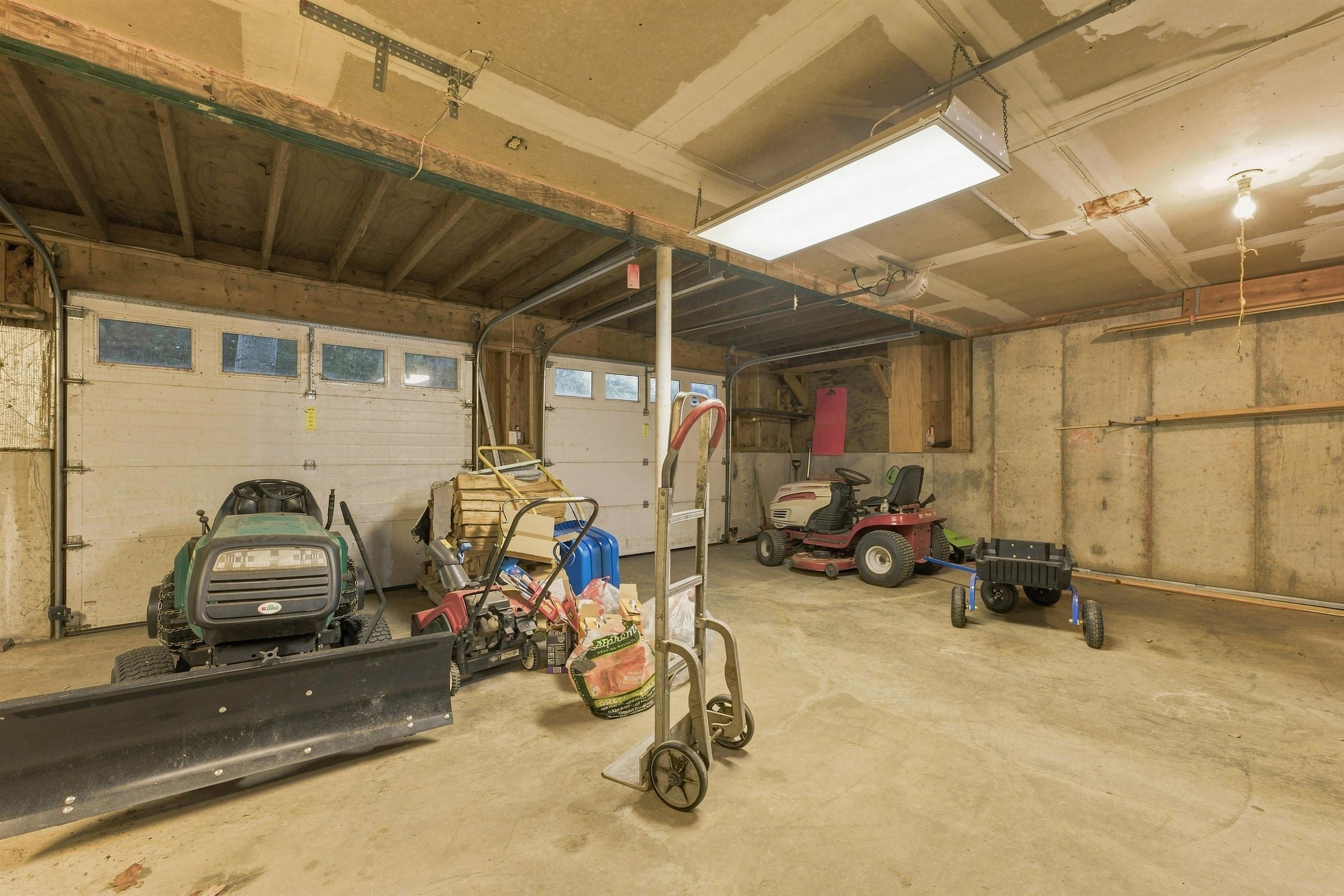 31 Circle Point Rd, Sanbornton, NH 03269