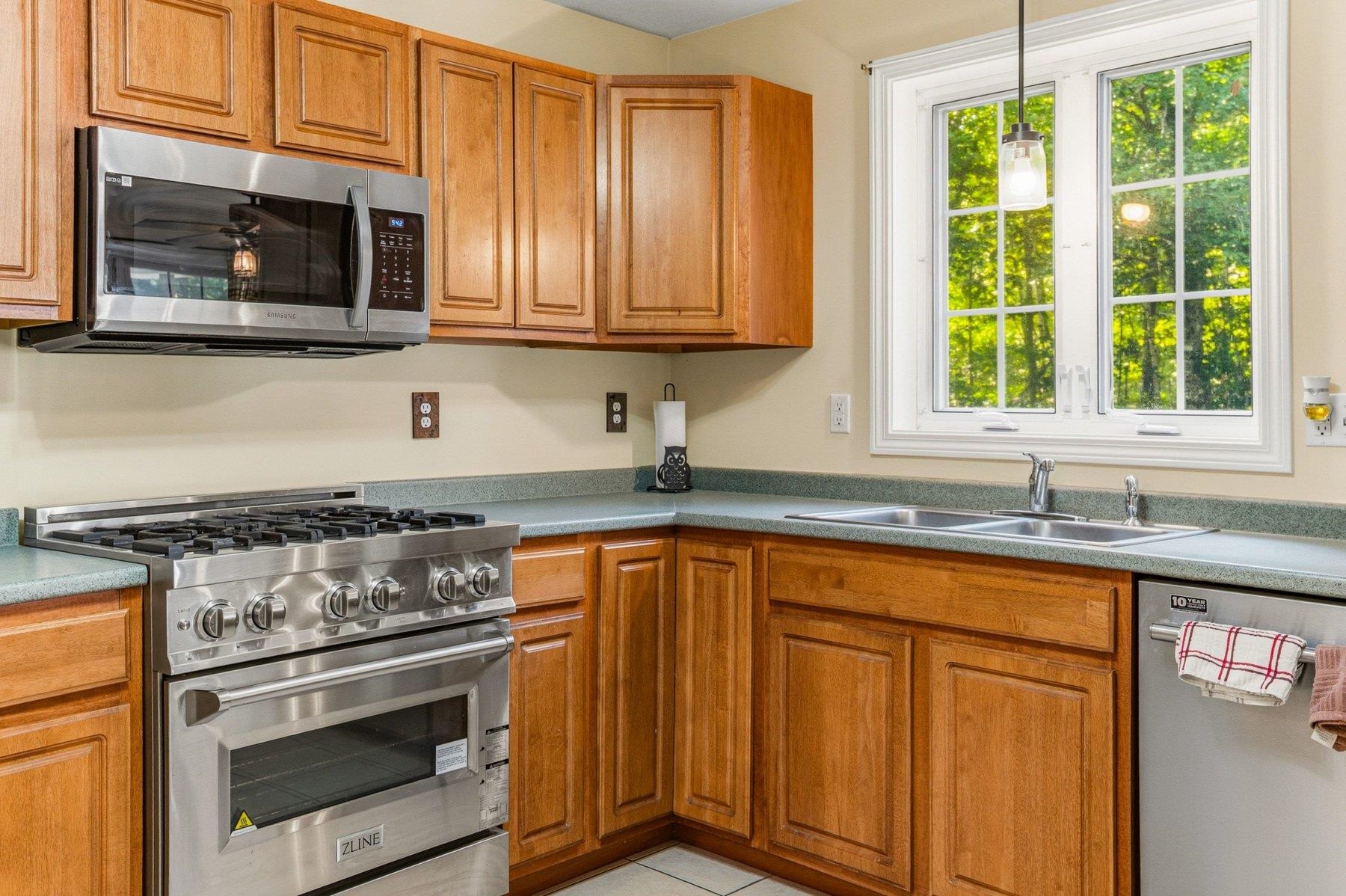 17 Donigians Way, Barrington, NH 03825