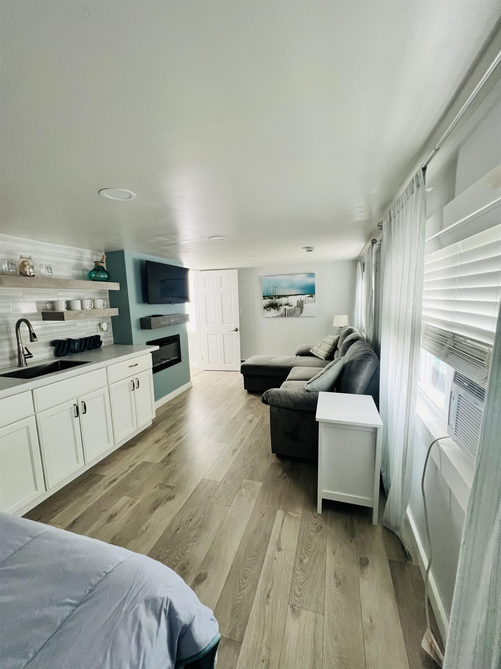 24 Wall St, Hampton, NH 03842