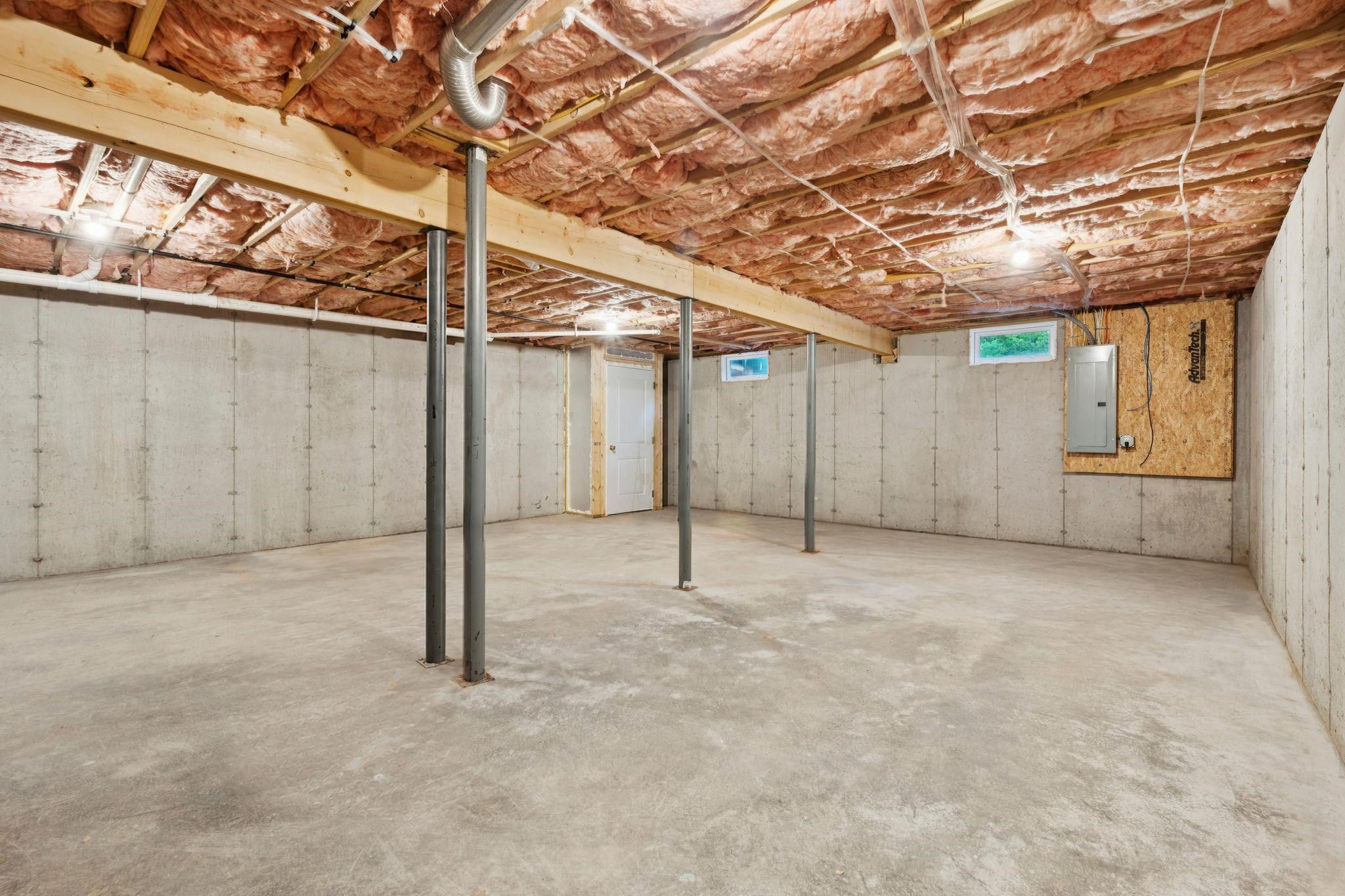 27 East Lake Rd, Fitzwilliam, NH 03447