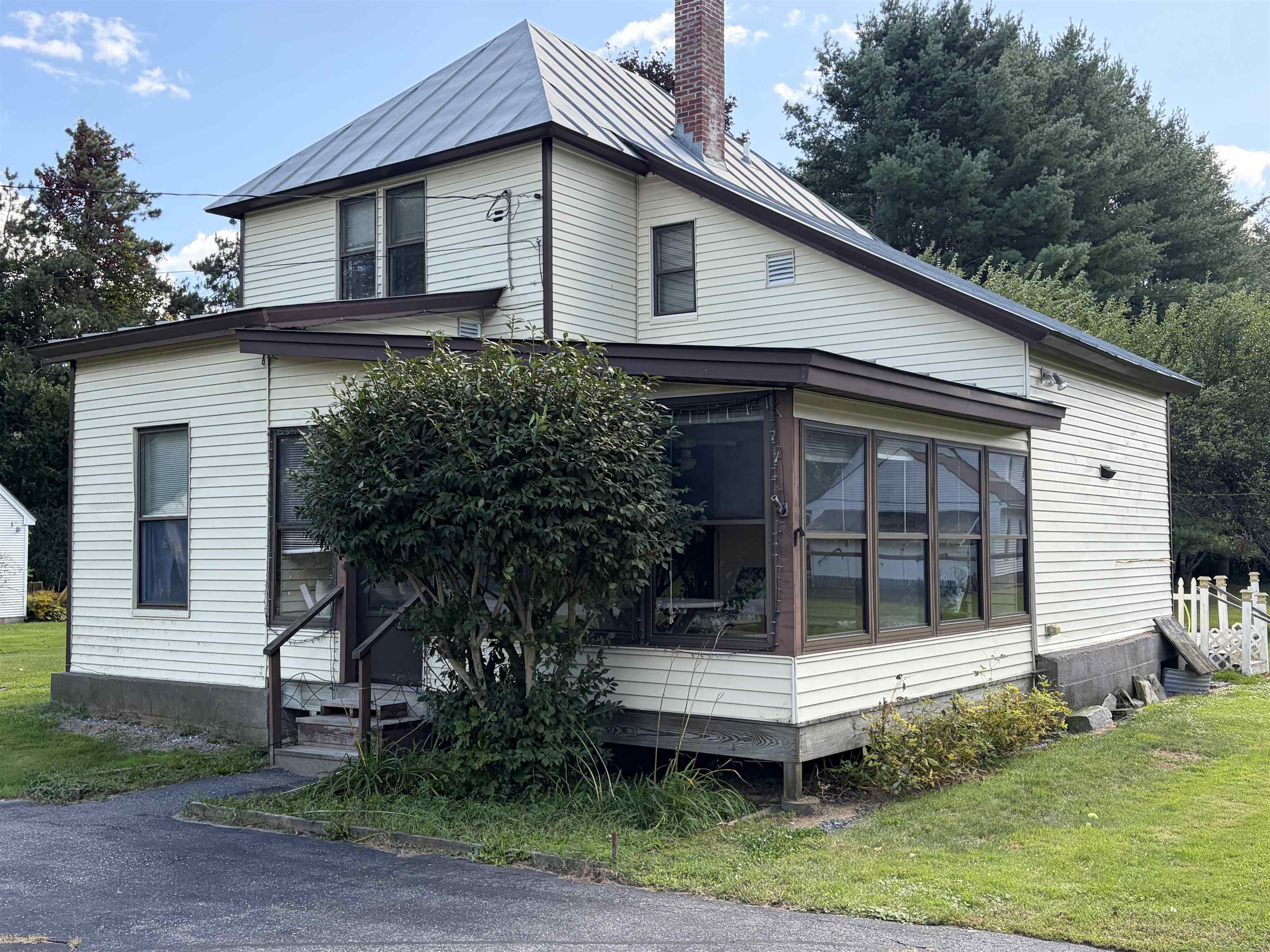 Photo 2 of Single family home for sale at 241 Batchelder Rd, Fairlee, VT 05045 | MLS# 5106234 | Listing updated on 2026-09-15
