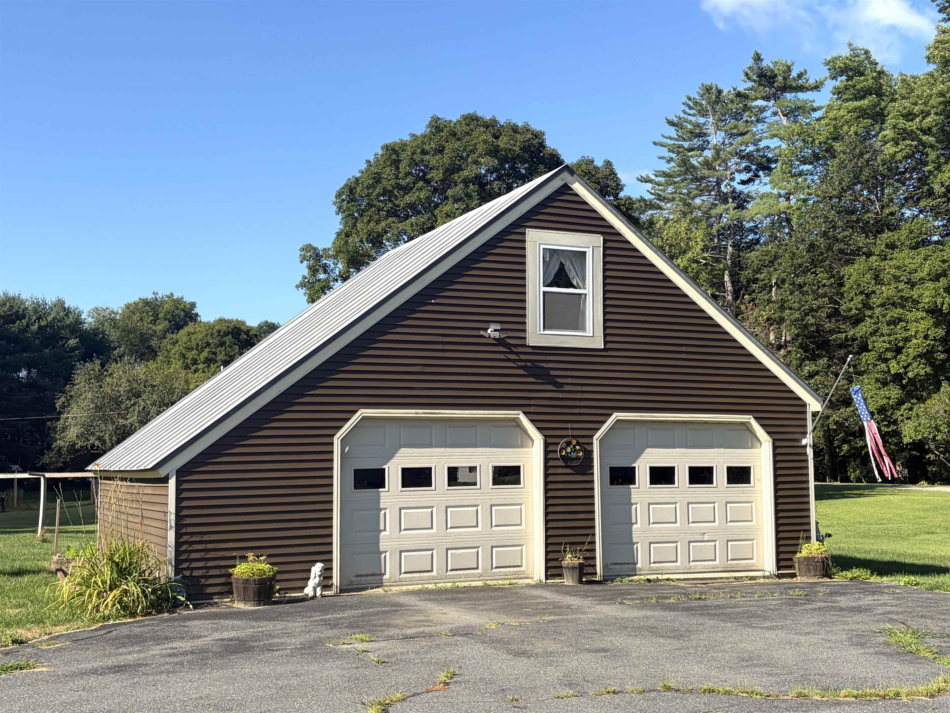 Photo 3 of Single family home for sale at 241 Batchelder Rd, Fairlee, VT 05045 | MLS# 5106234 | Listing updated on 2026-09-15