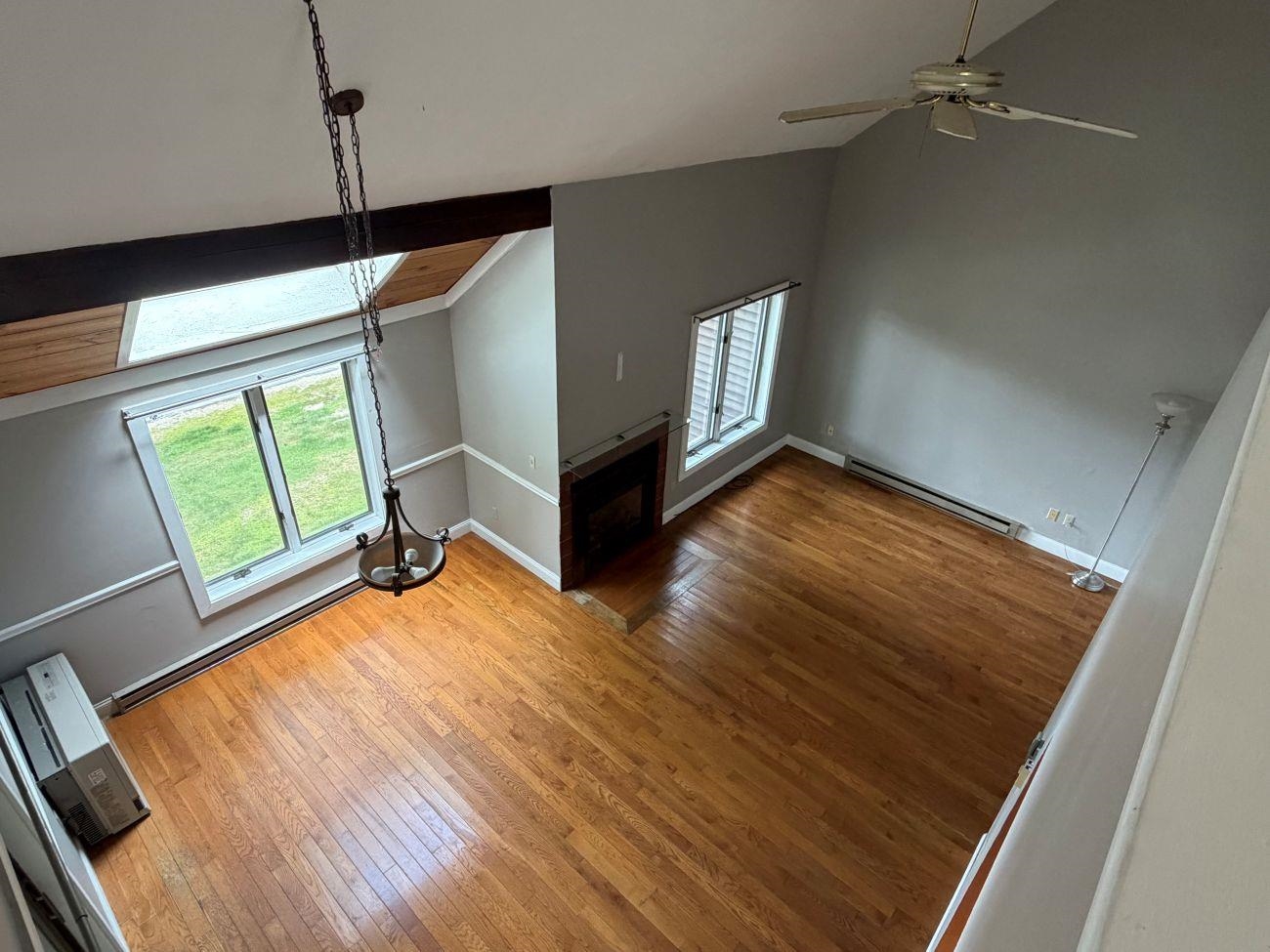 Looking in to dining/living