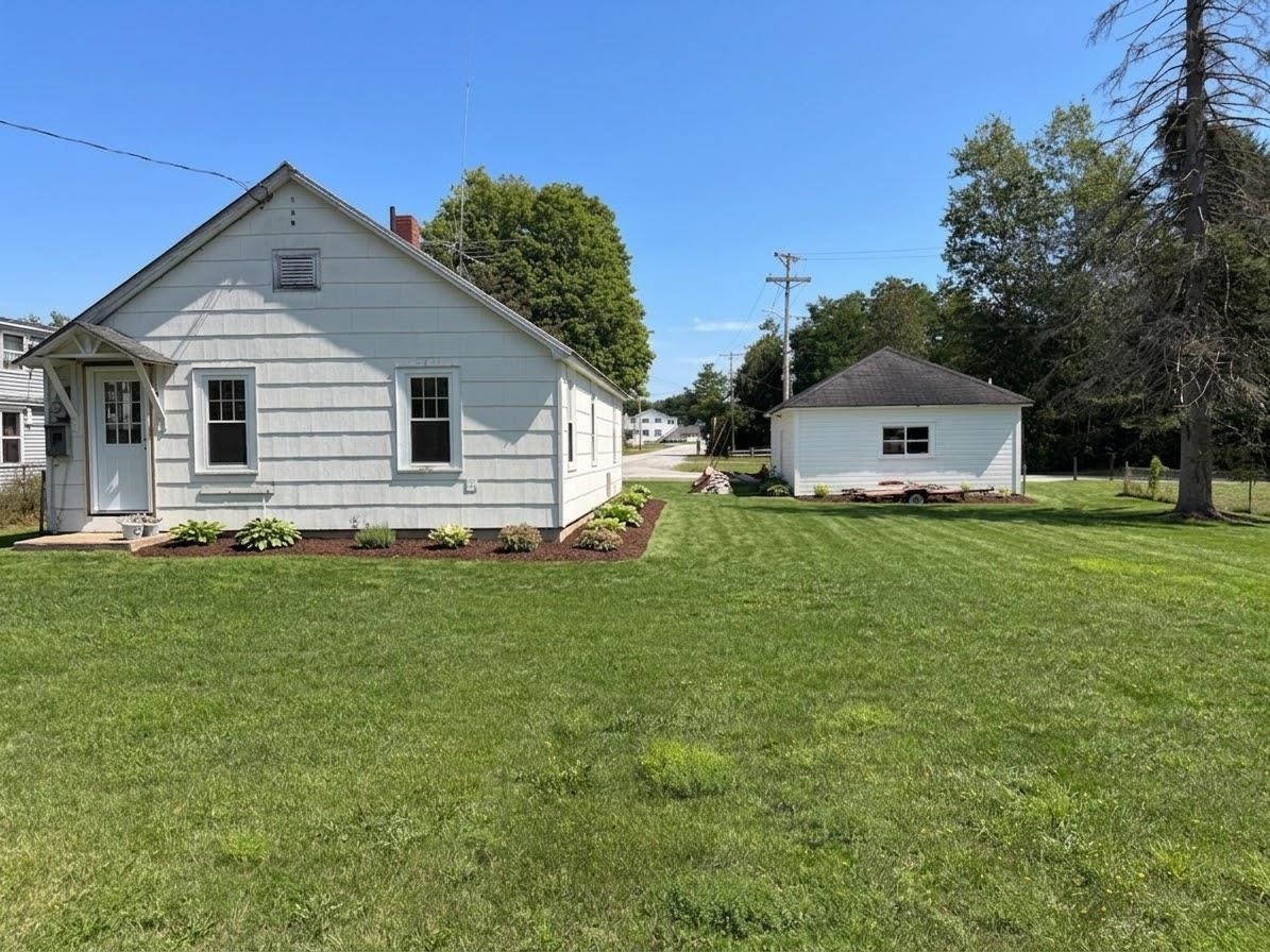 Photo 2 of Single family home for sale at 22 Pike Ave, Littleton, NH 03561 | MLS# 5106269 | Listing updated on 2026-09-19