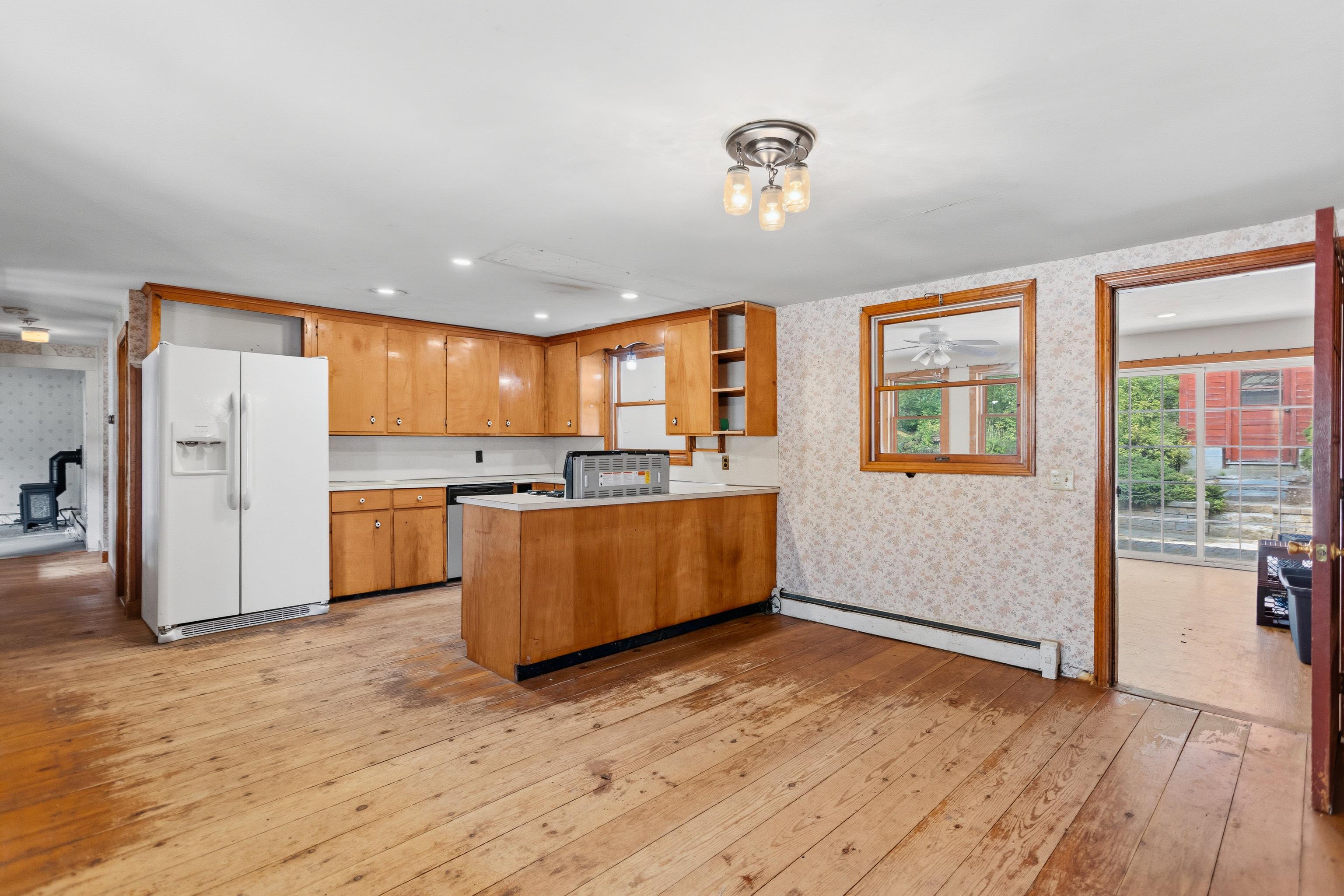 1 Ridgewood Circle, Epsom, NH photo 4