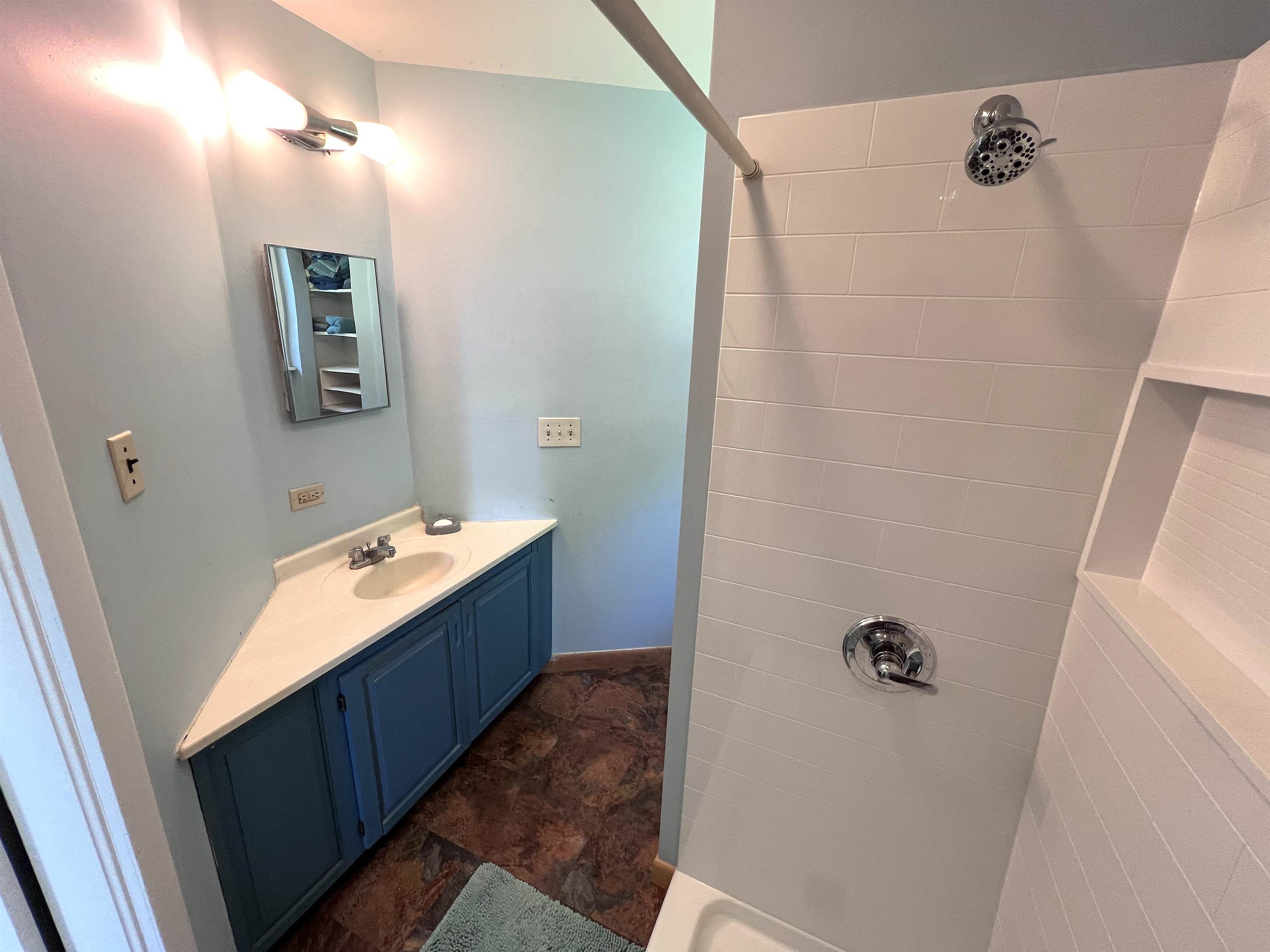1st Floor Bathroom