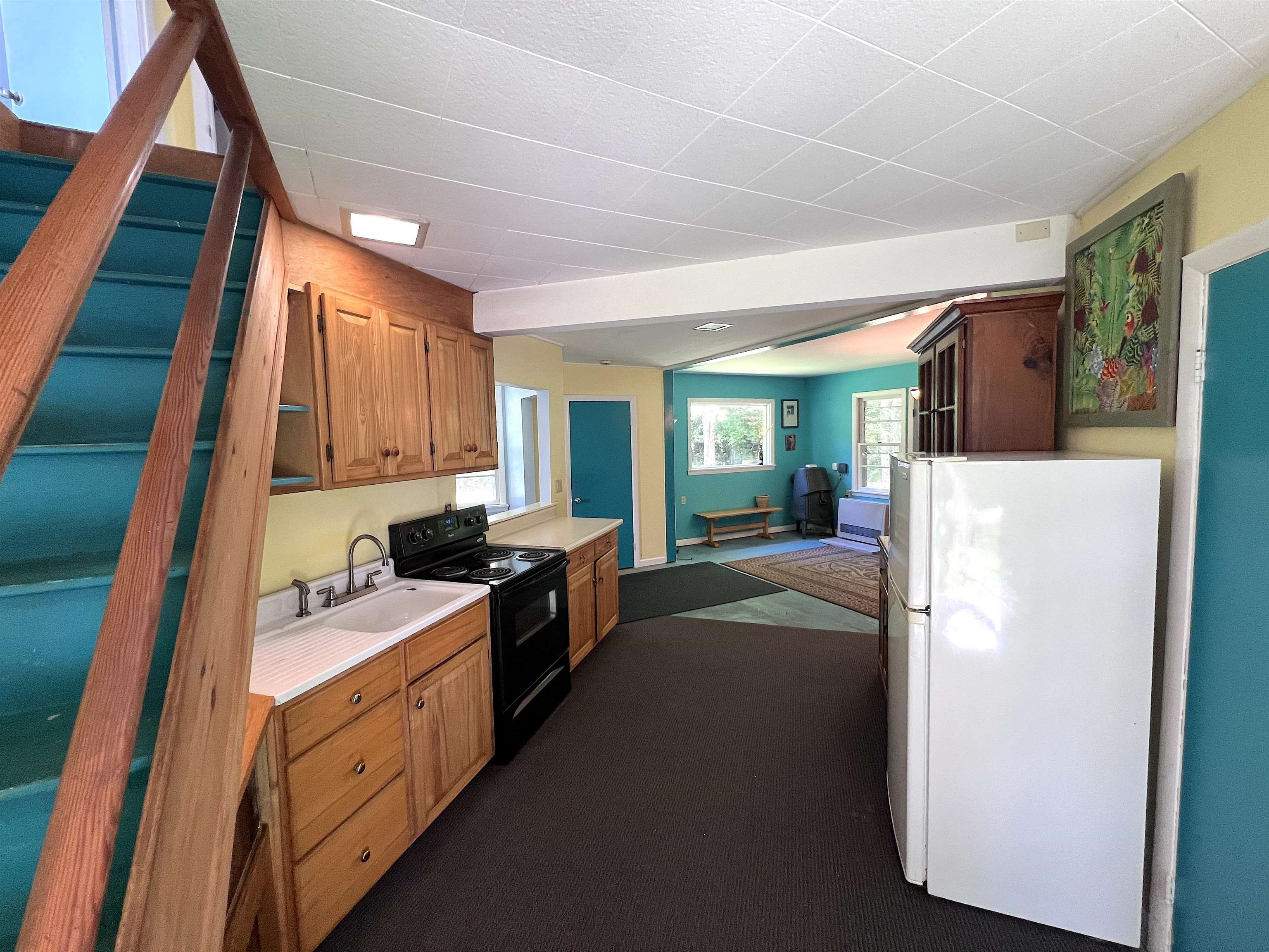 Entry Way to Kitchen