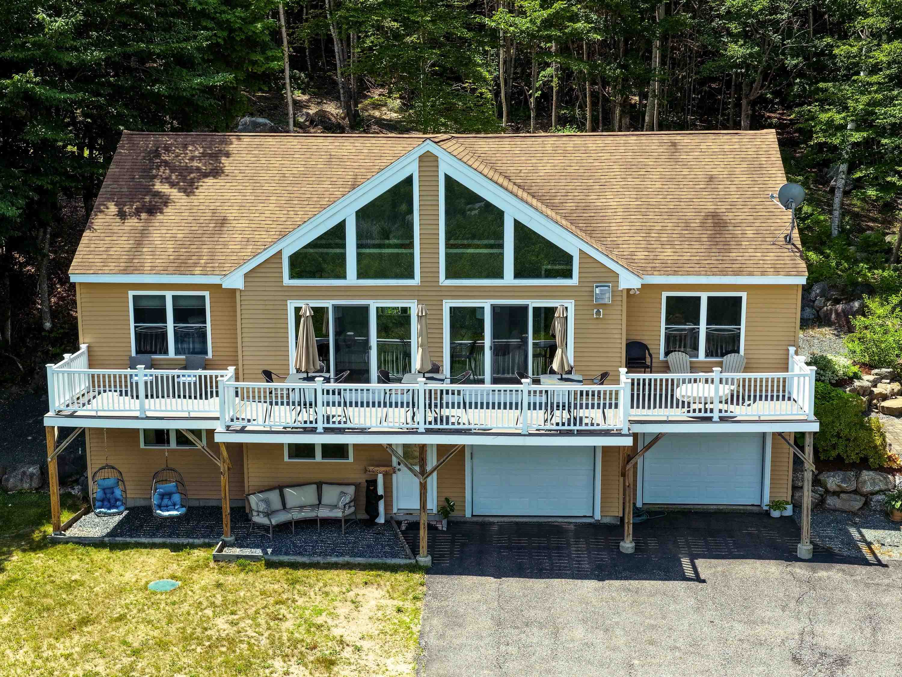 87 Glade Cir, Campton, NH 03223